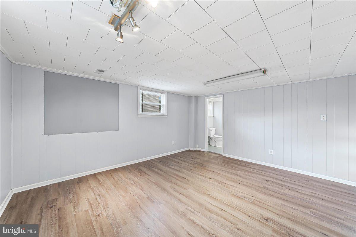 LLANGOLLEN ESTATES - Residential