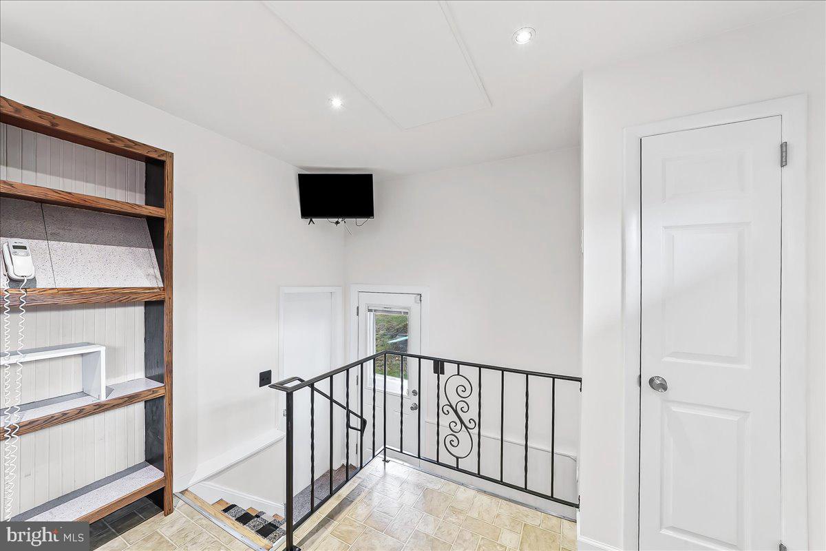 LLANGOLLEN ESTATES - Residential