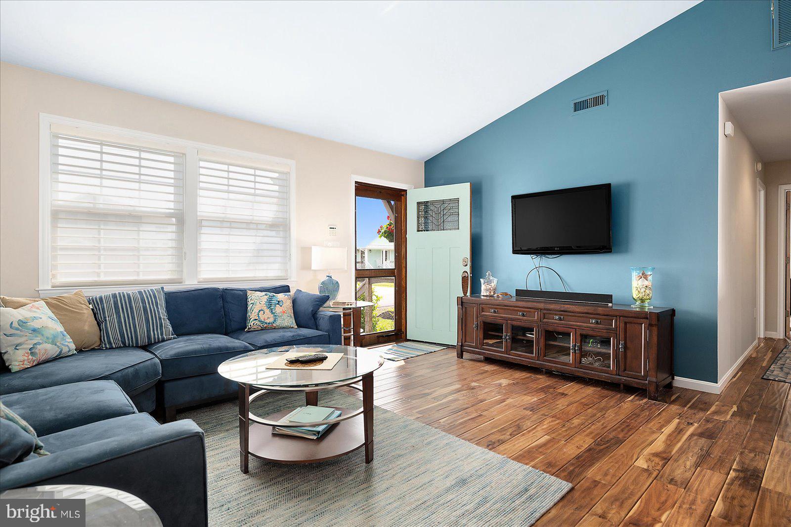 CAPE ISLE OF WIGHT - Residential