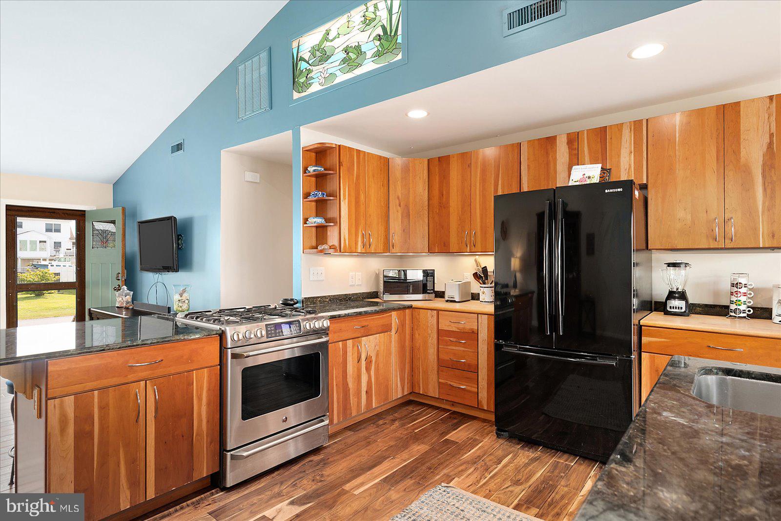 CAPE ISLE OF WIGHT - Residential