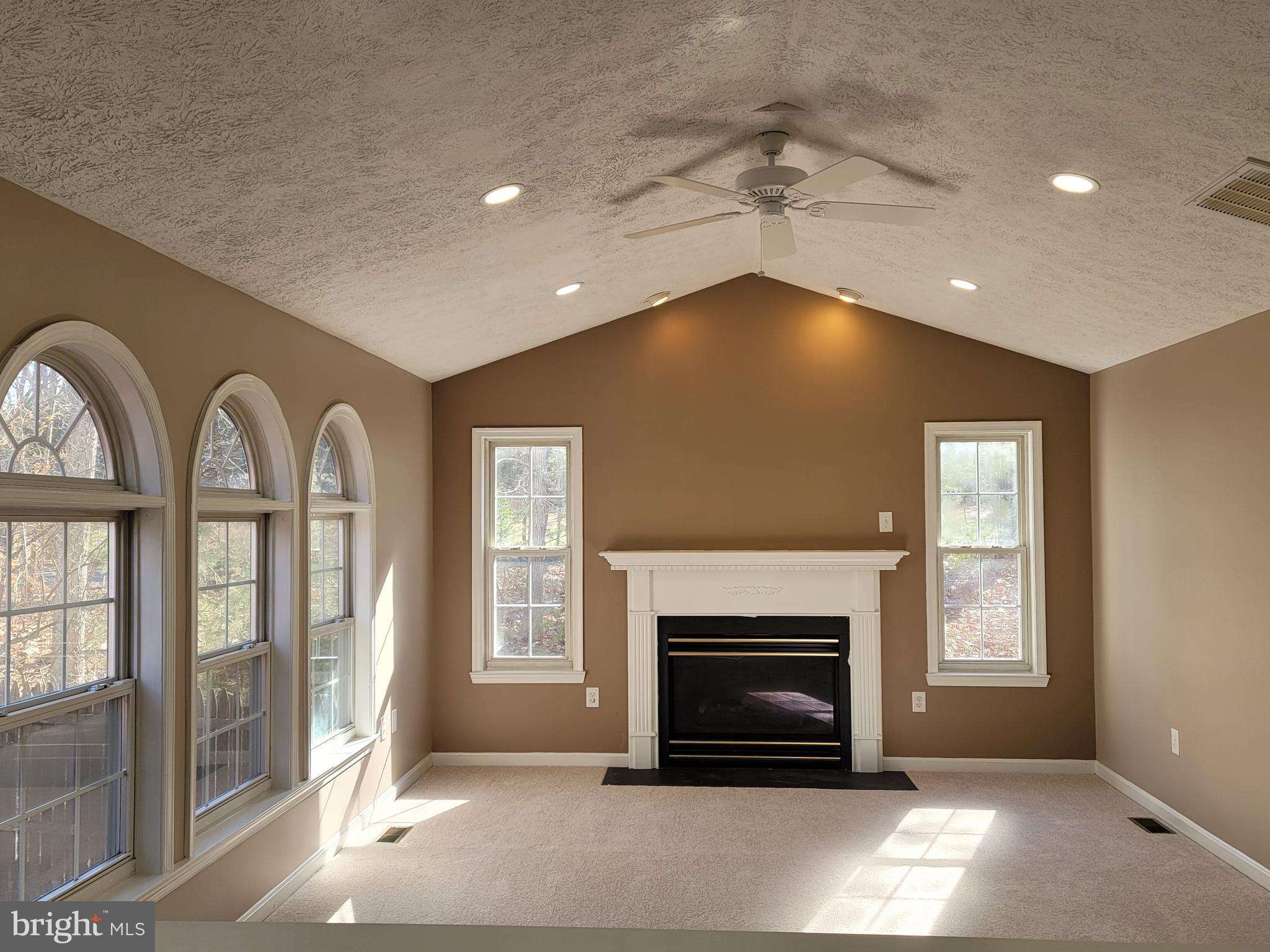 CAVALRY RIDGE - Residential