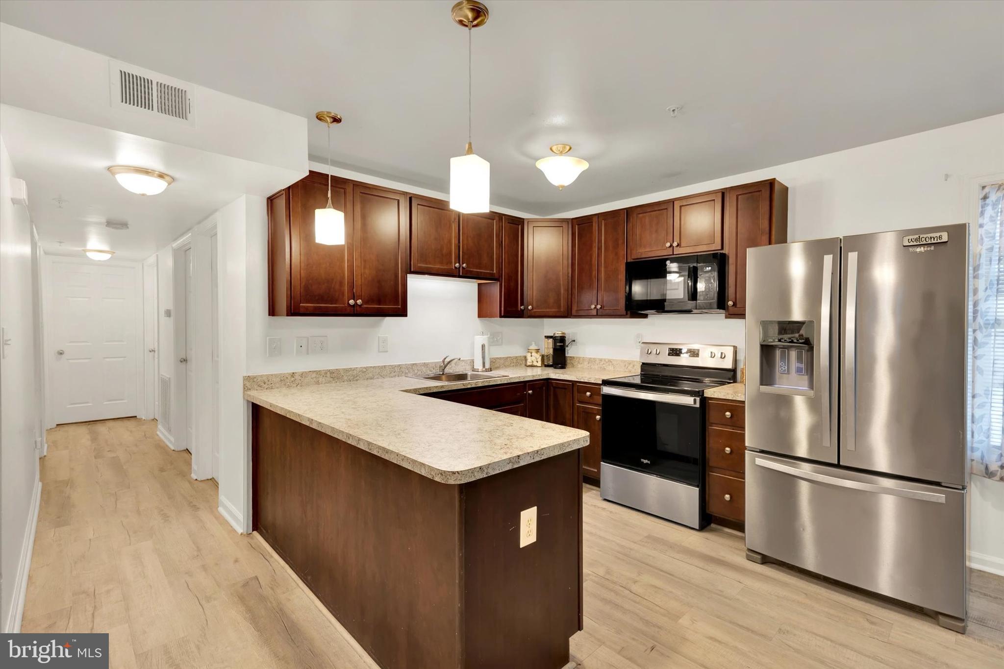 420 CHARLESTOWN PLACE
