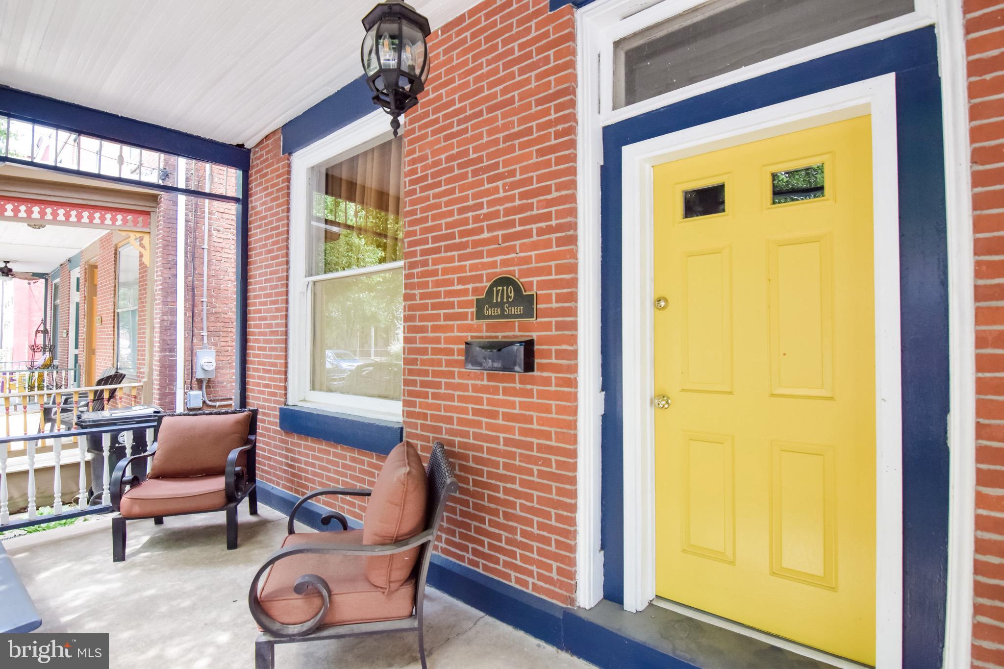 Welcome to 1719 Green St! This 3 bedroom, 2.5 bath home is located in Midtown, 2 blocks from Riverfront park and just down the street from Little Amps and was completely renovated within the past year! The first floor features a living room with exposed brick accent wall, dining room, half bath, and a spacious kitchen with stainless steel appliances and granite counter tops! On the second floor are two bedrooms, a full bath, laundry room, and a wrap around balcony! A third bedroom and second full bath make up the luxurious third floor suite! Enjoy your quiet tree-lined neighborhood from your front porch or fenced-in backyard with patio! Call or email today, available starting July 1!