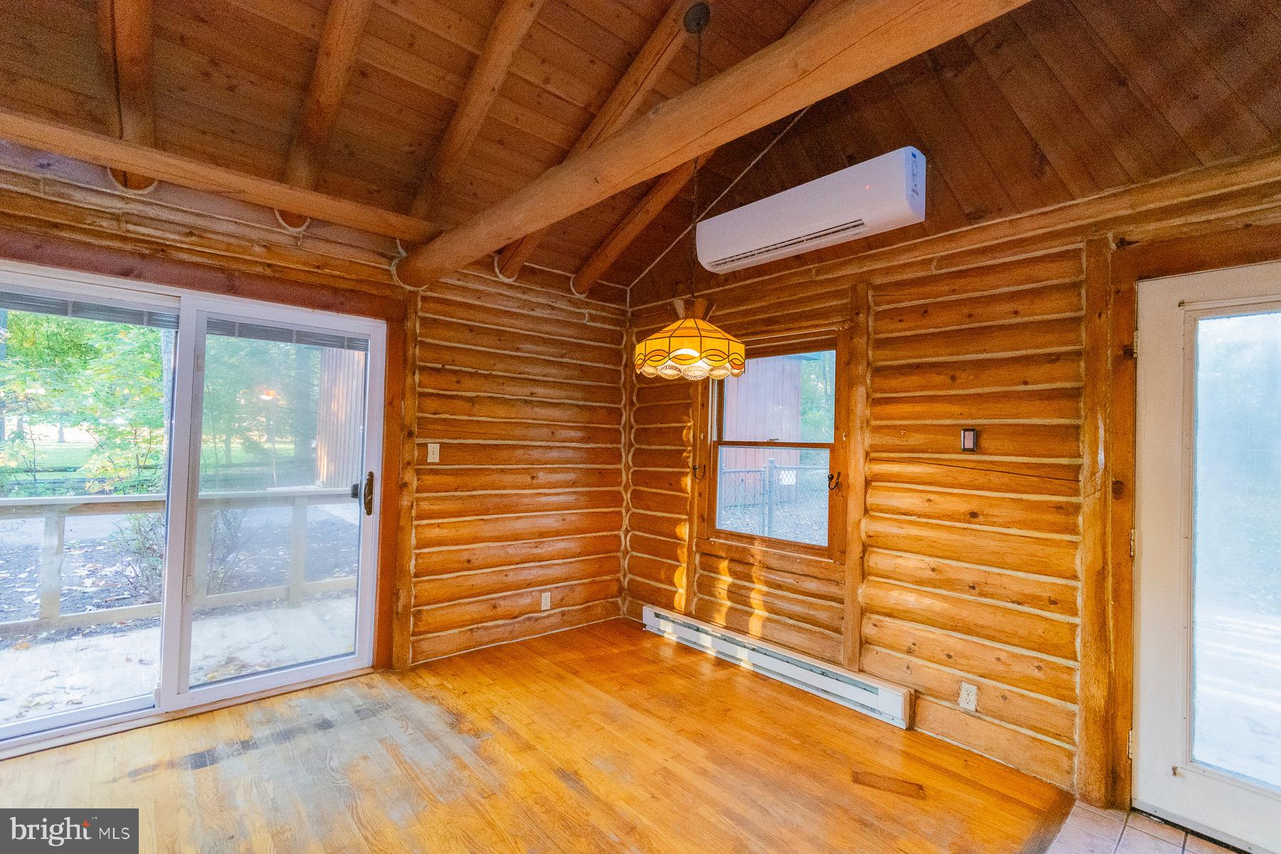 WOODLAND PARK - Residential