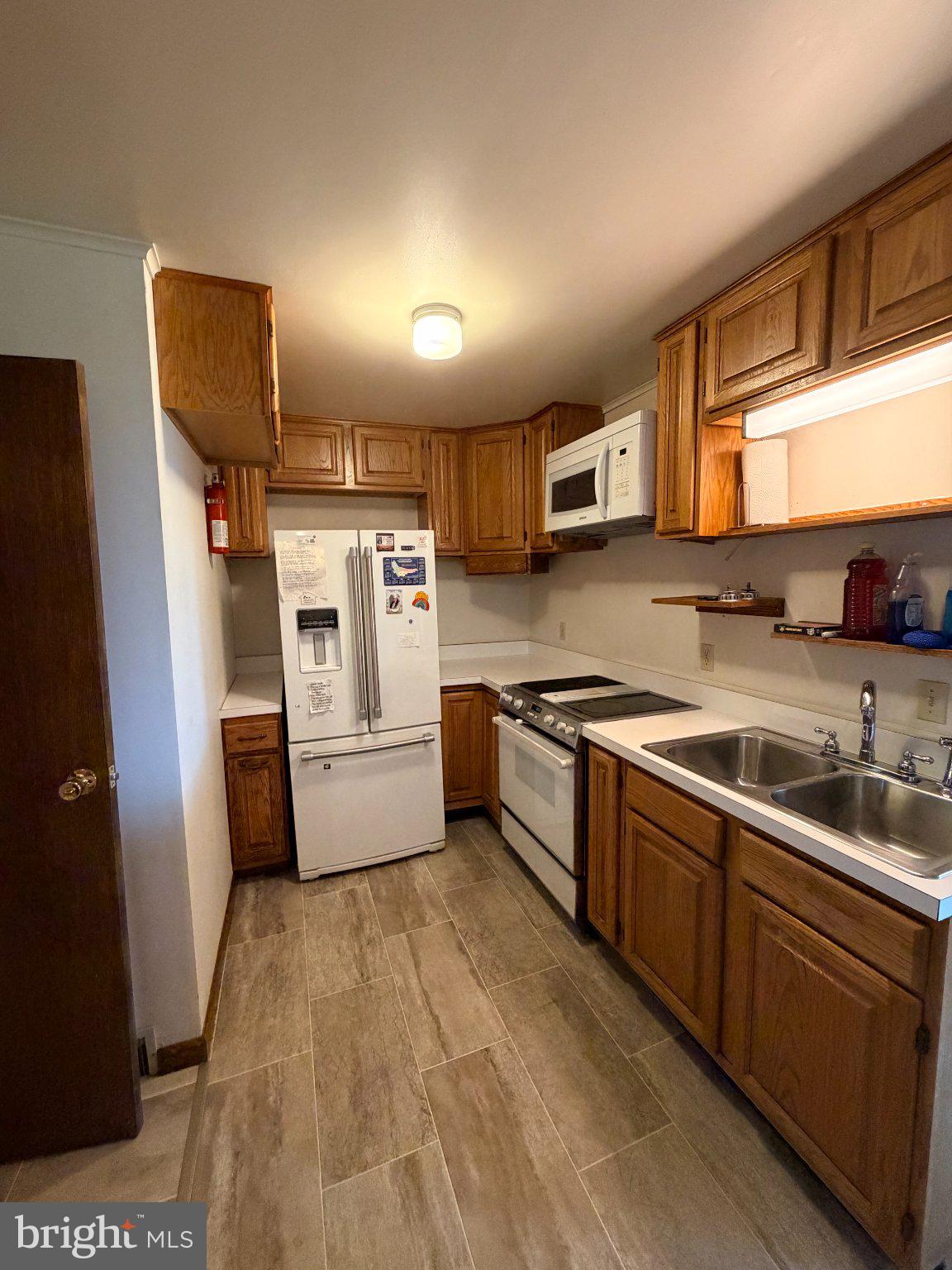 5 E BALD EAGLE STREET