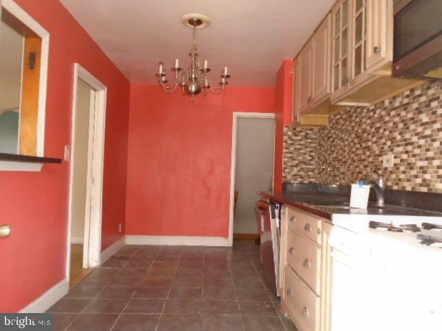 PERRING LOCH - Residential