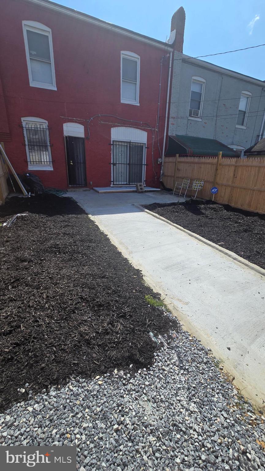 WEST BALTIMORE - Residential Lease