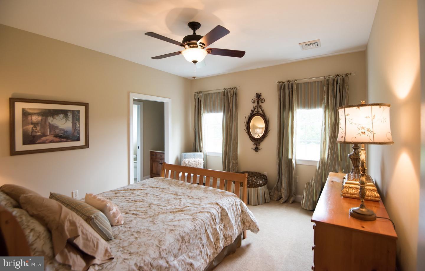 EDISON WOODS - Residential