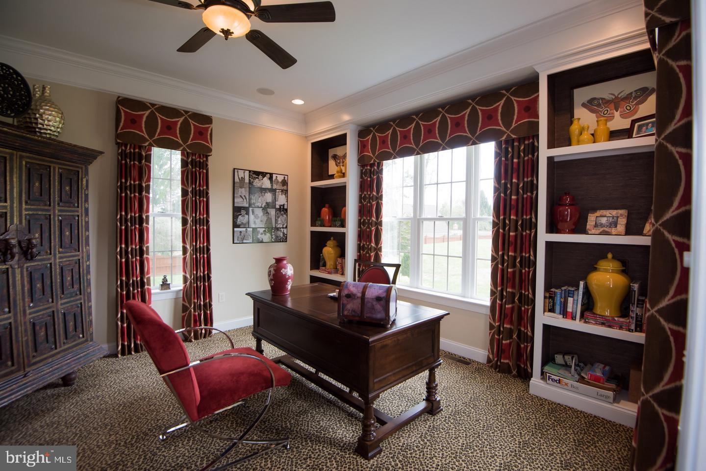 EDISON WOODS - Residential