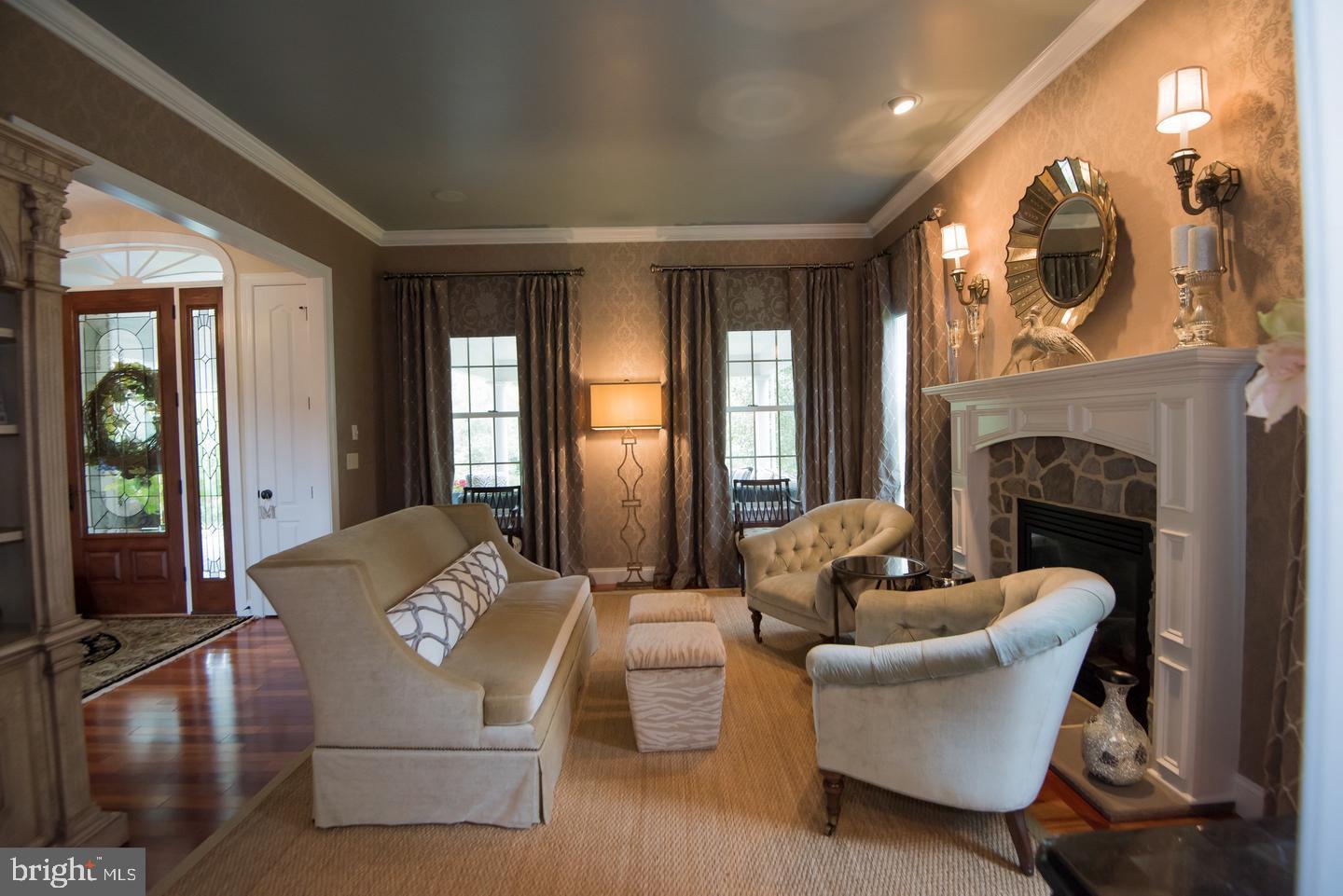 EDISON WOODS - Residential