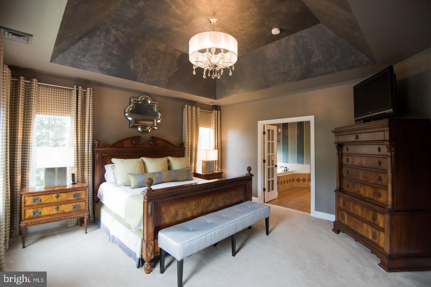 EDISON WOODS - Residential