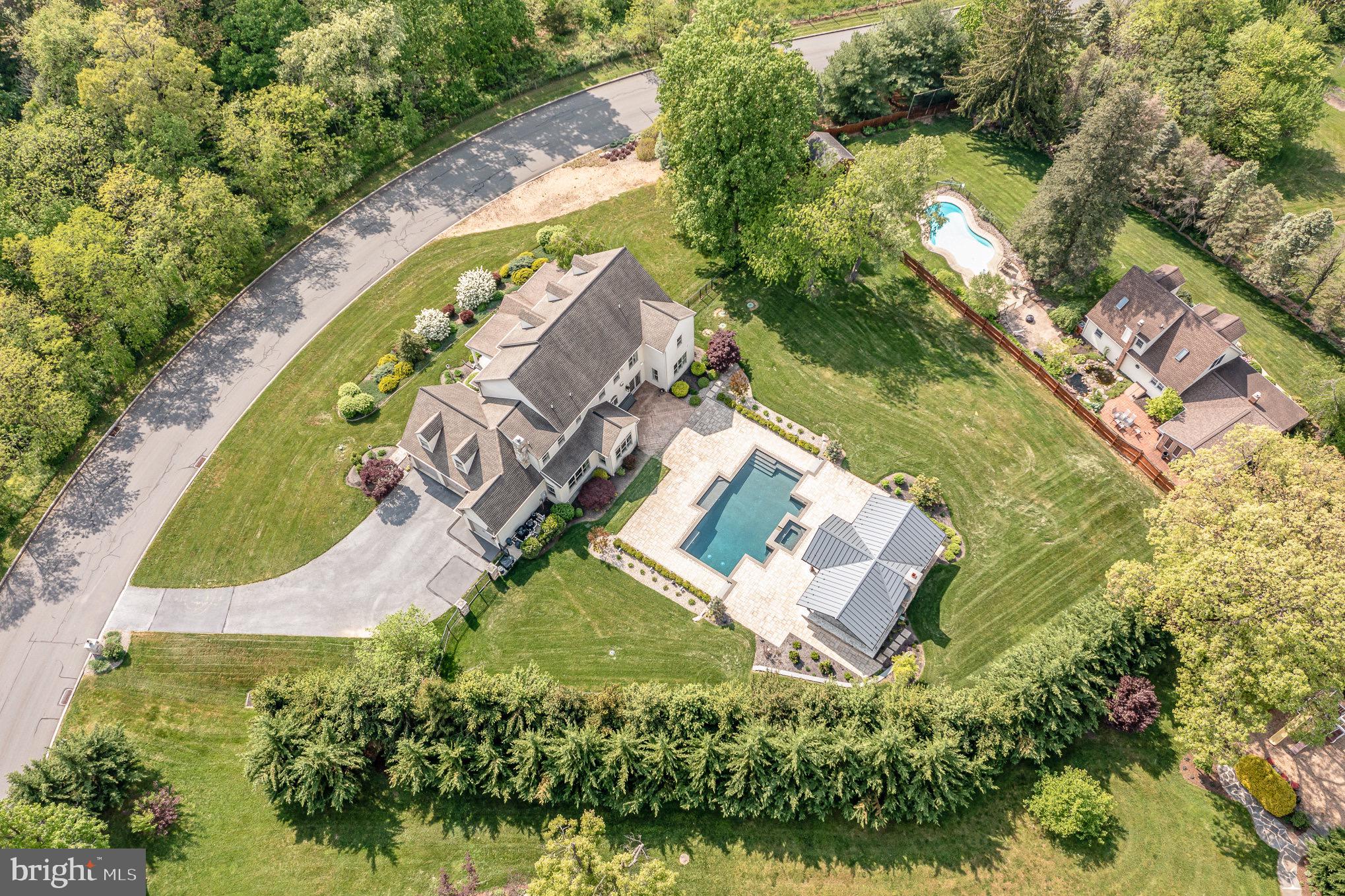 EDISON WOODS - Residential