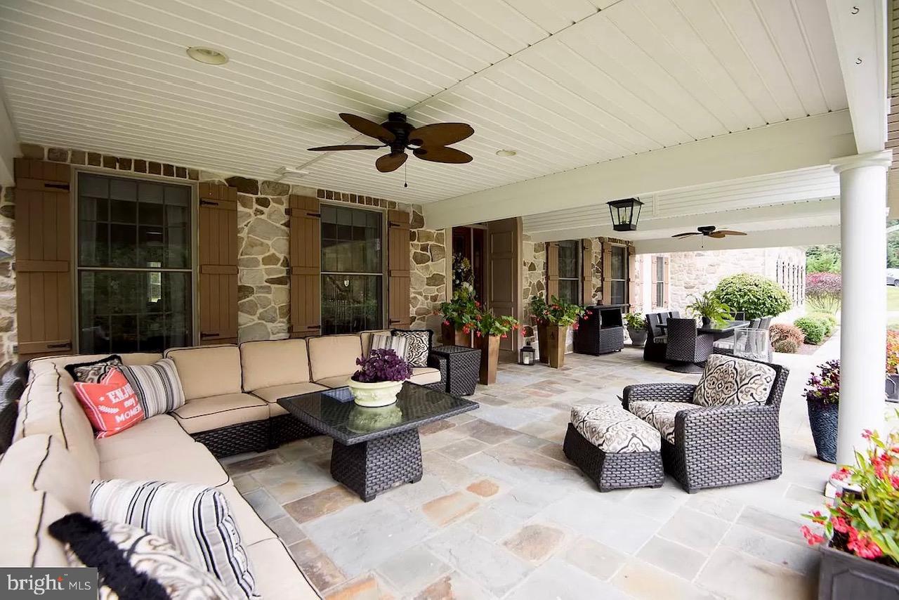 EDISON WOODS - Residential