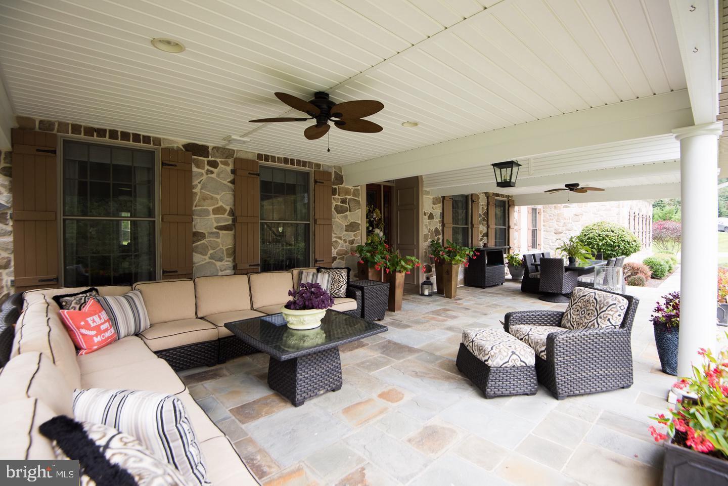 EDISON WOODS - Residential