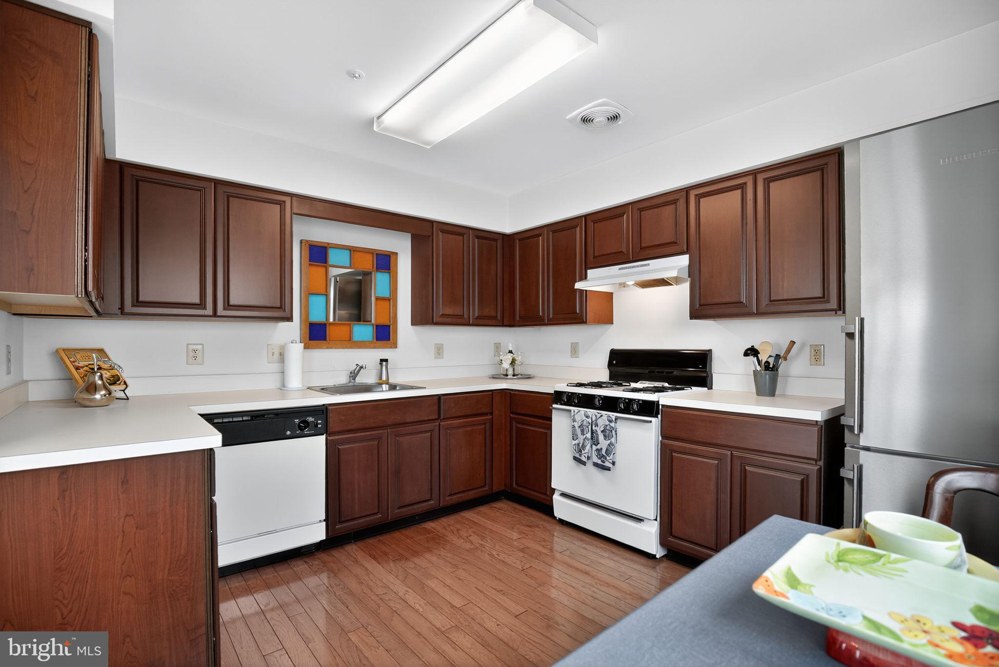 RIVERFRONT - Residential