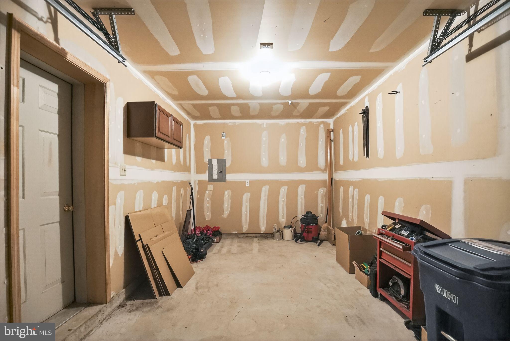 RIVERFRONT - Residential