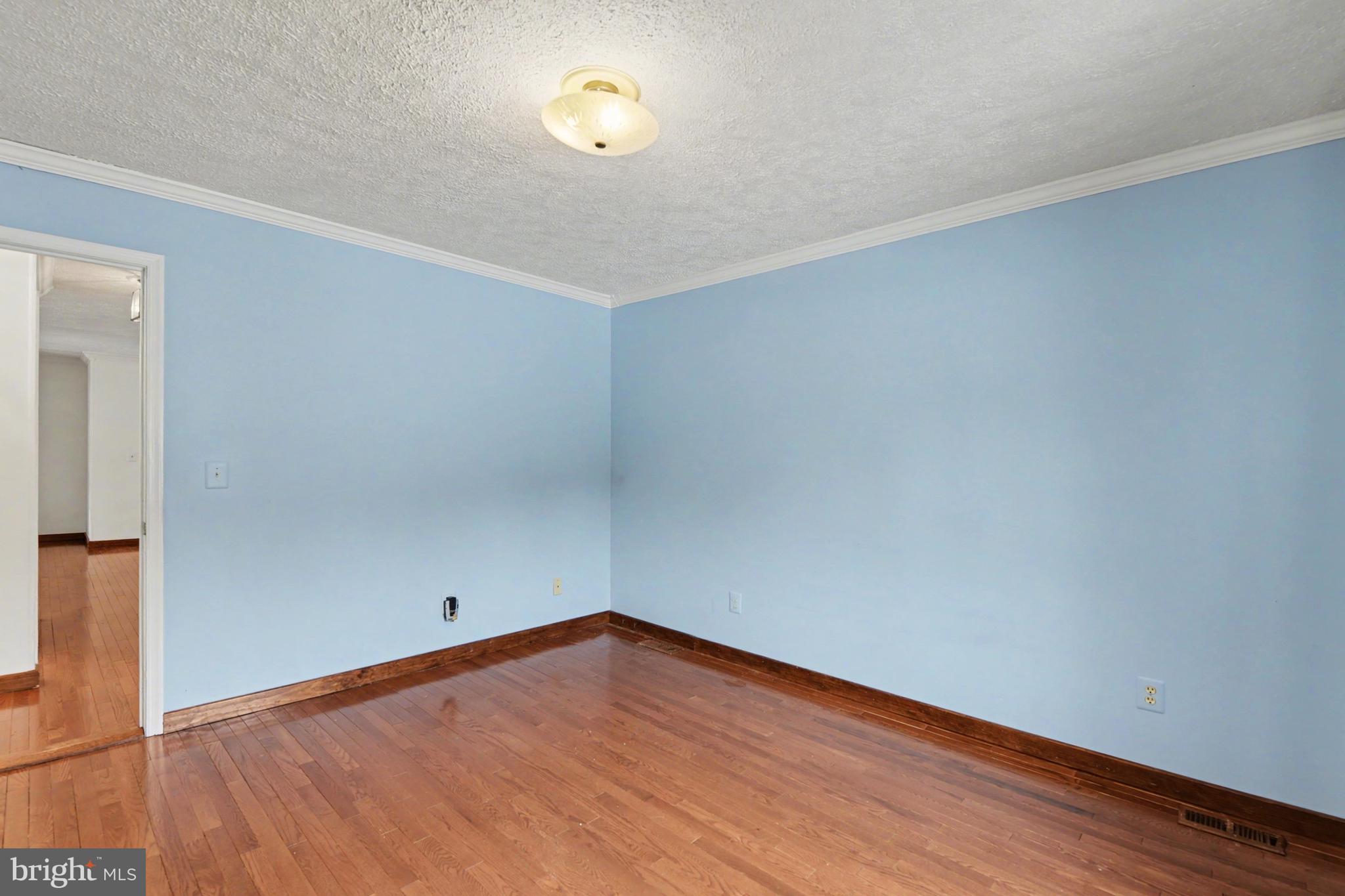 HONEYSUCKLE HOLLOW - Residential