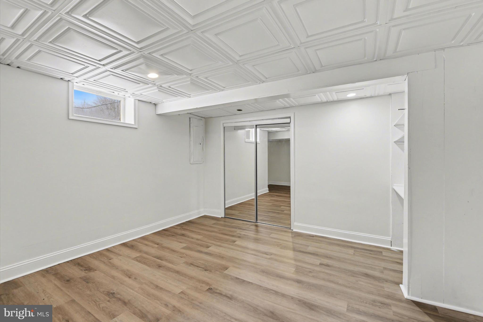 HONEYSUCKLE HOLLOW - Residential