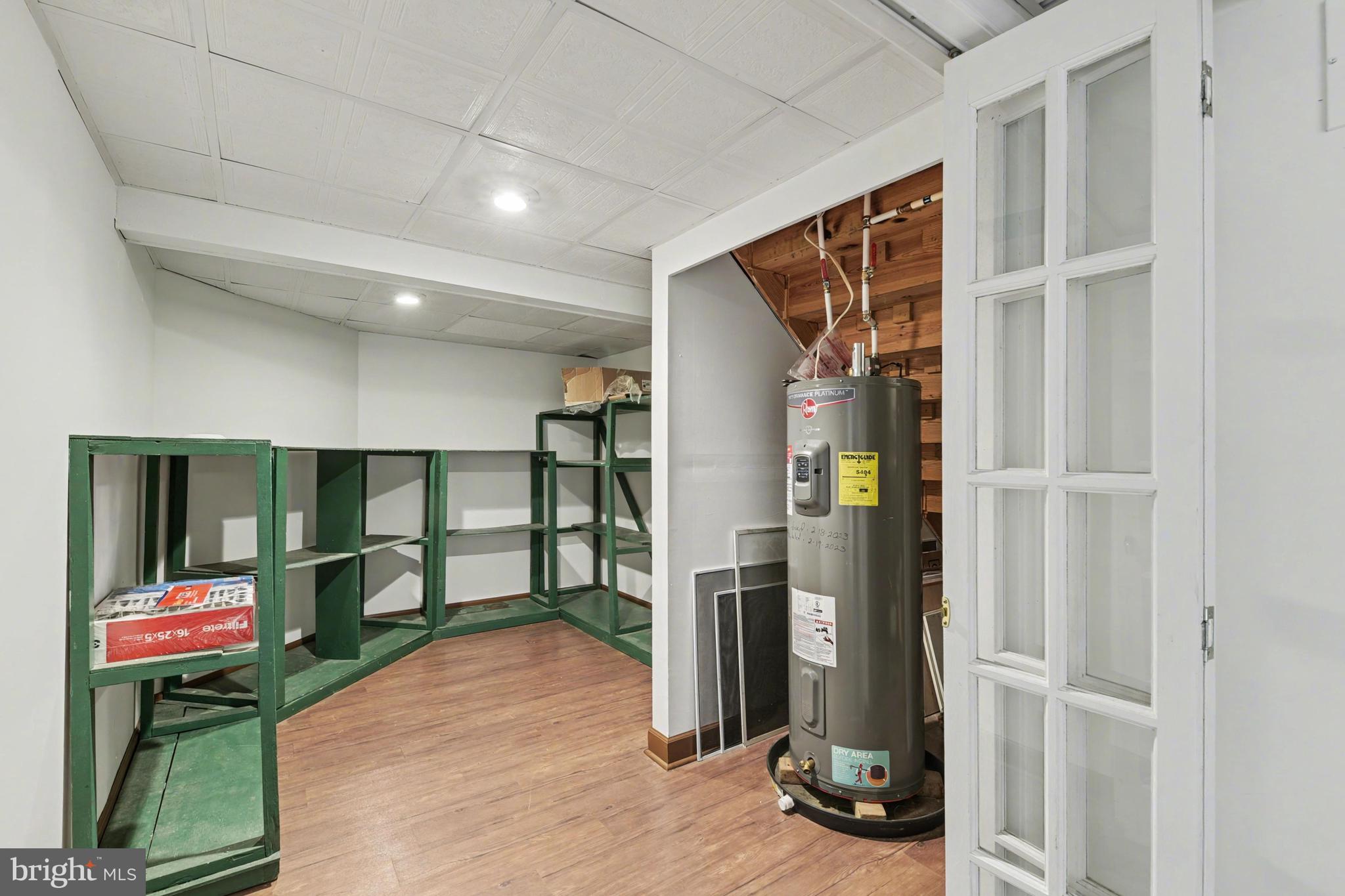 HONEYSUCKLE HOLLOW - Residential