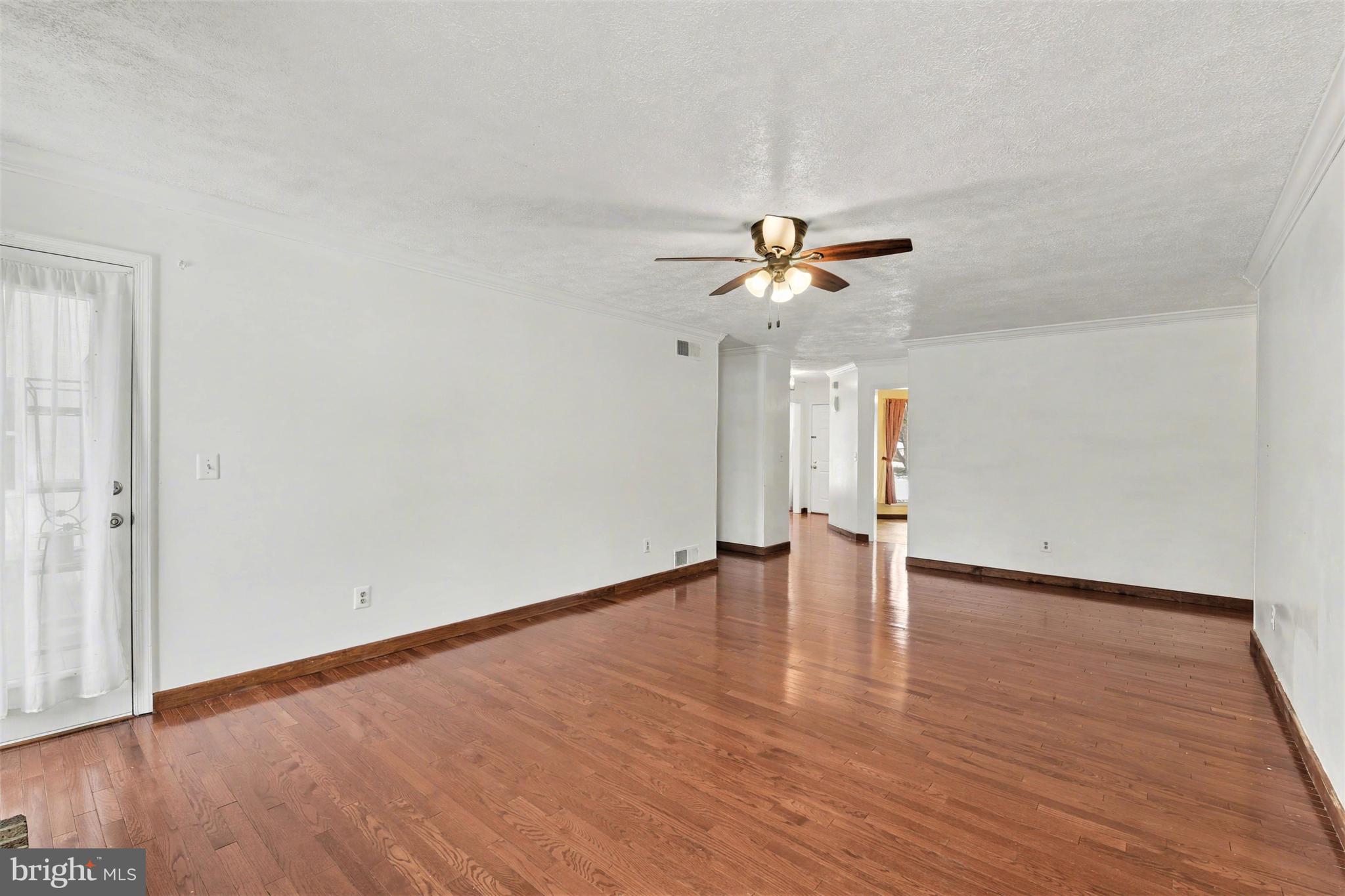 HONEYSUCKLE HOLLOW - Residential