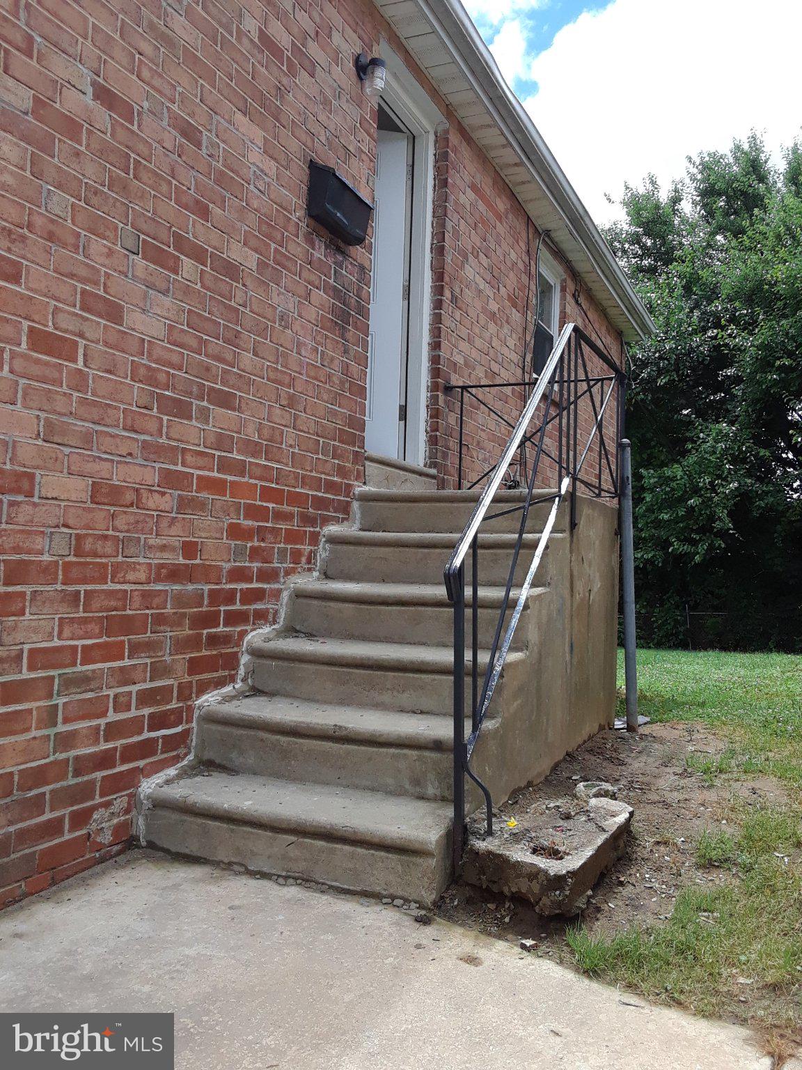 528 FOSTER STREET