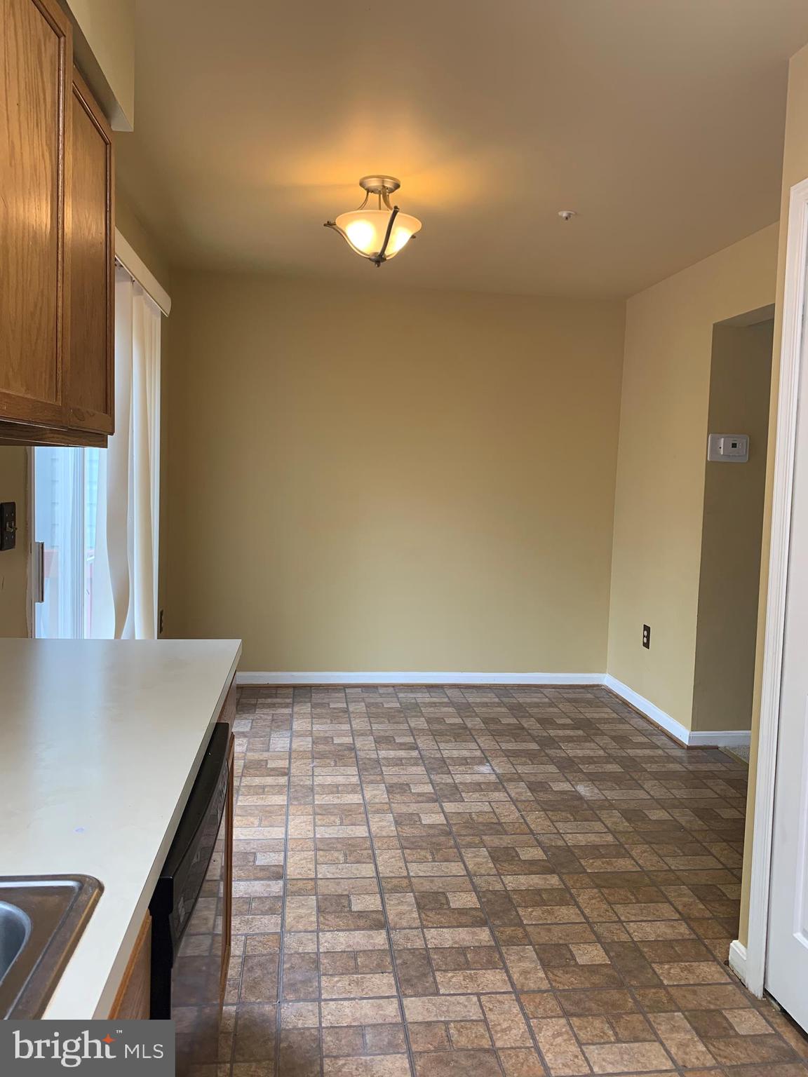 CRISPIN WOODS - Residential Lease