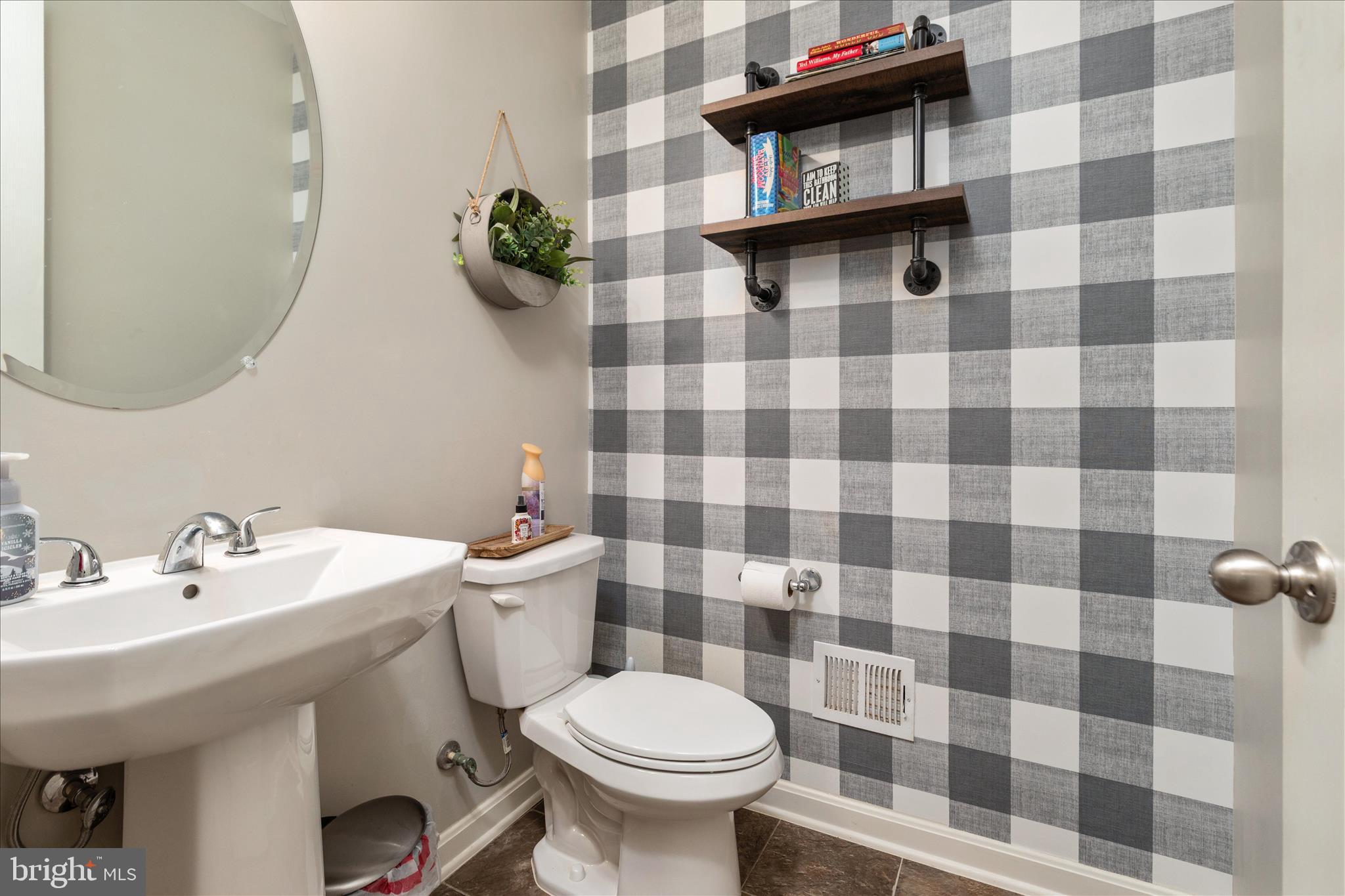 SOUTHERN HILLS - Residential