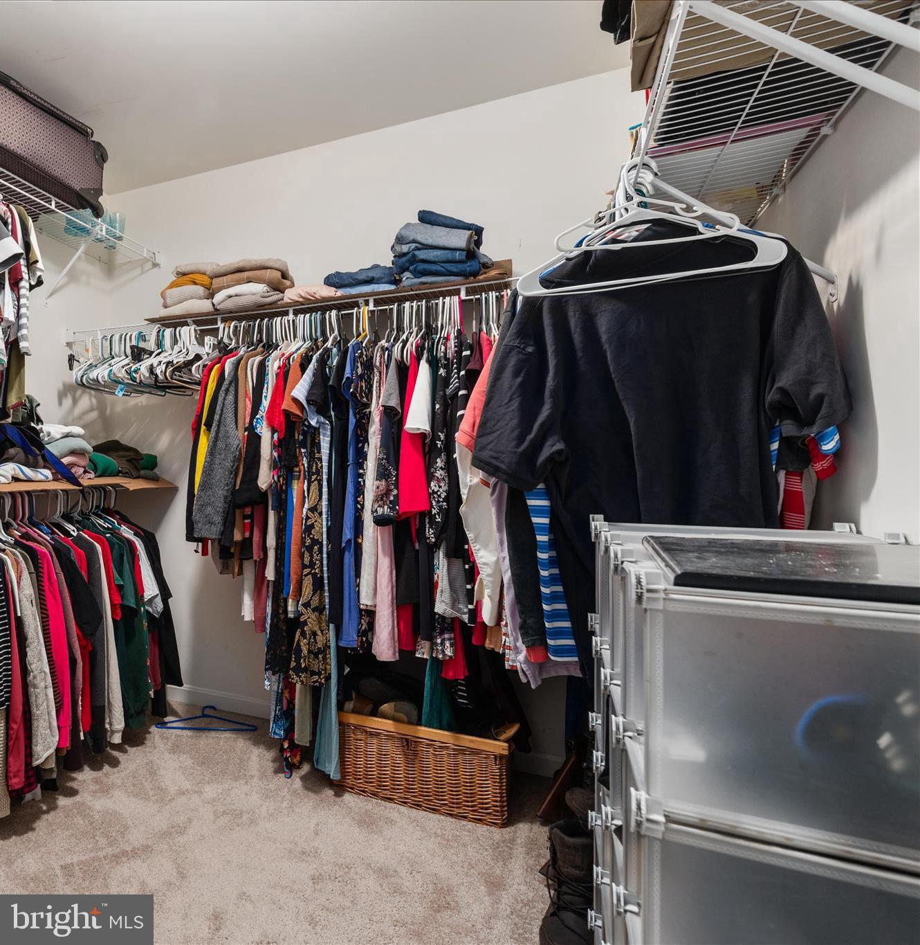 SOUTHERN HILLS - Residential