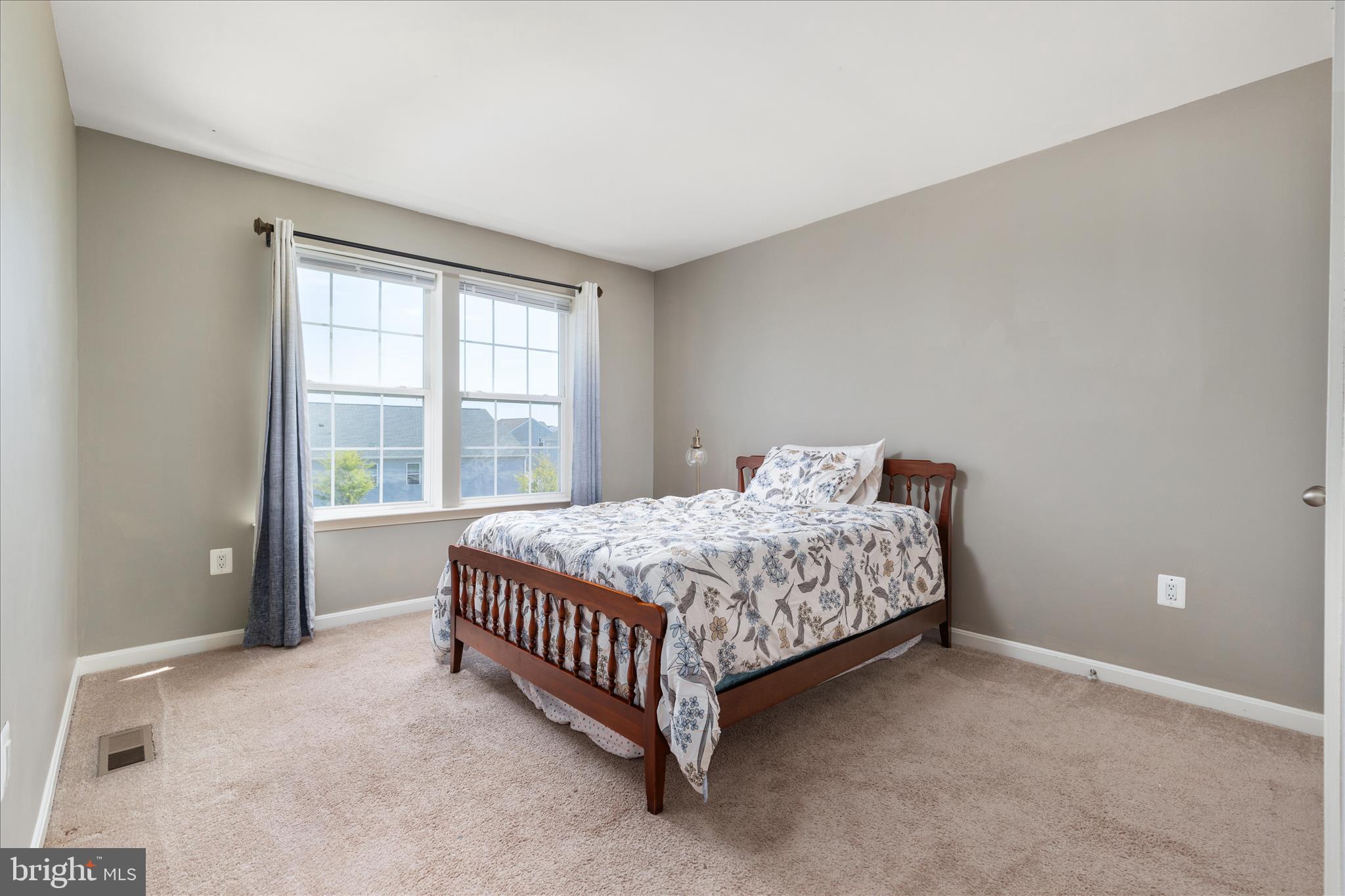 SOUTHERN HILLS - Residential