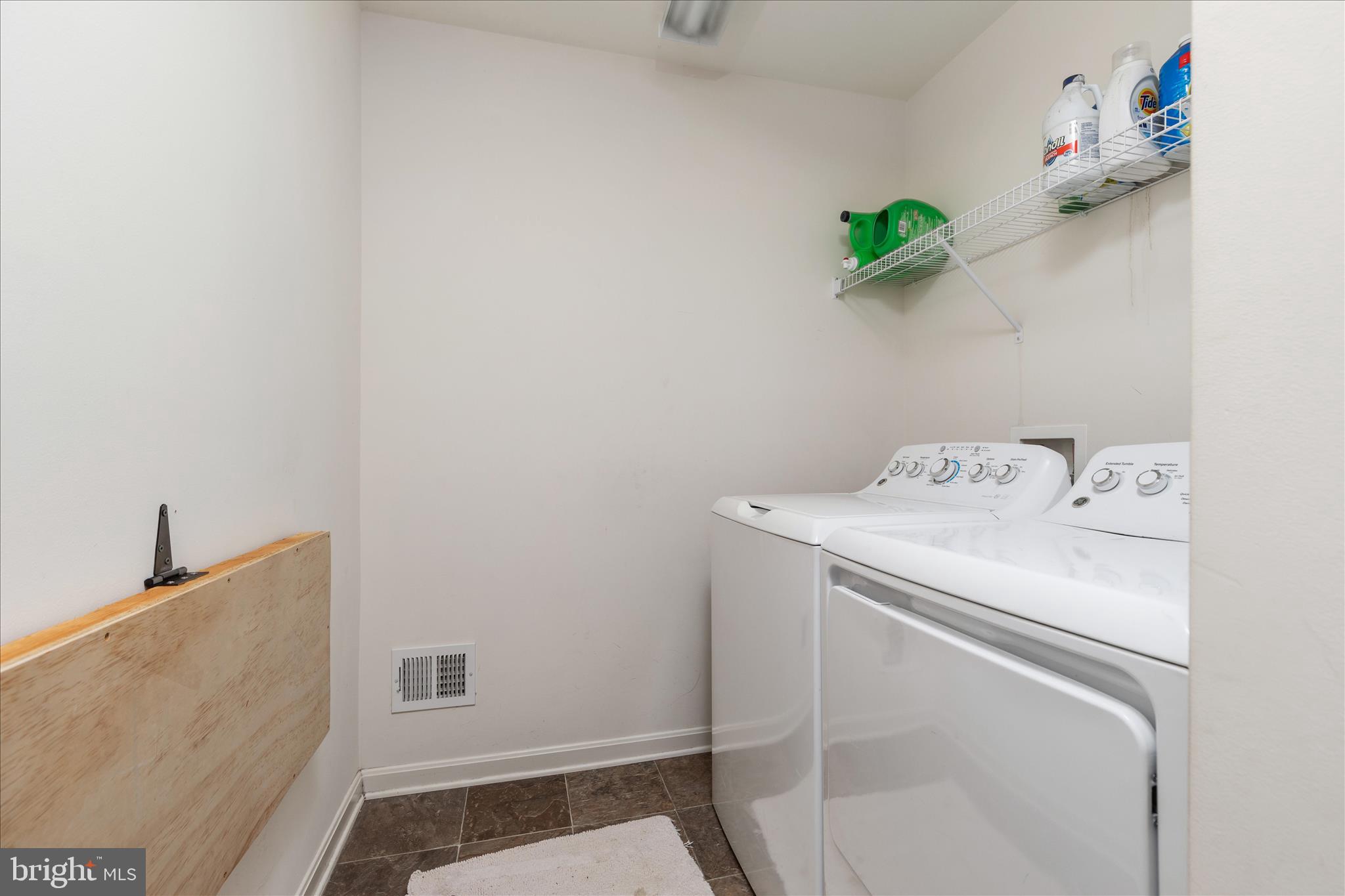 SOUTHERN HILLS - Residential