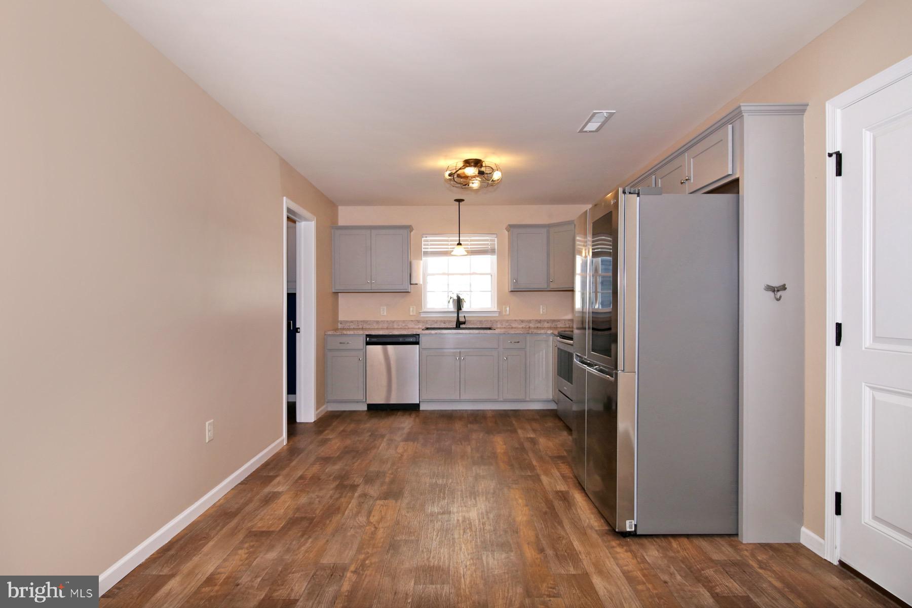 TRAIL SIDE - Residential