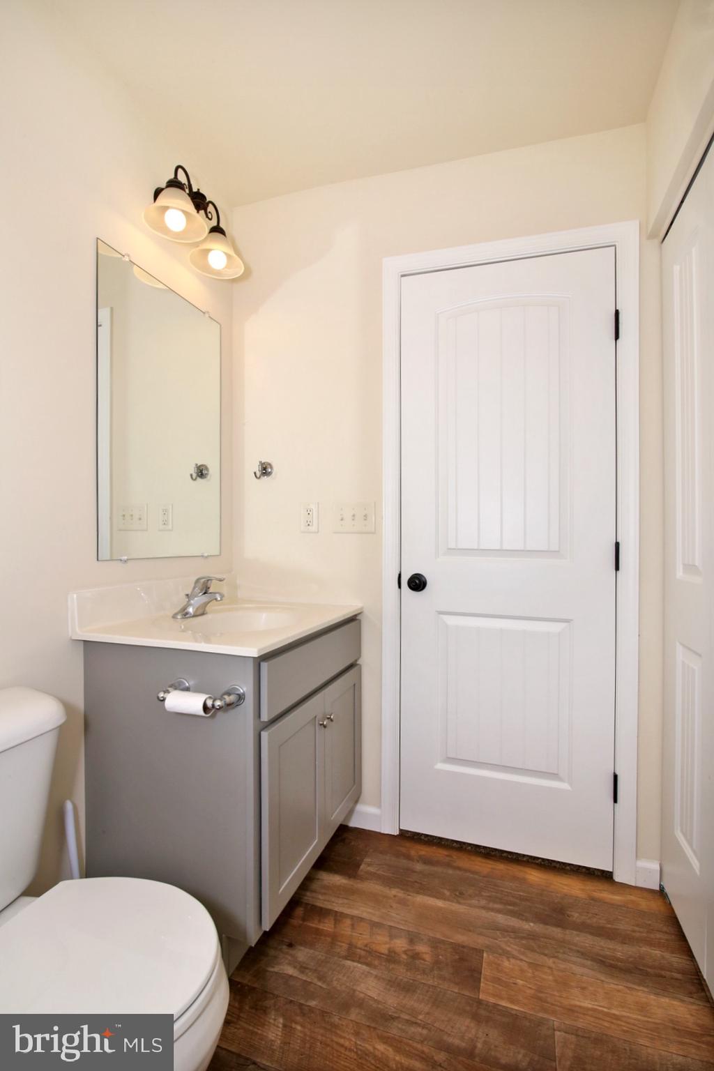 TRAIL SIDE - Residential