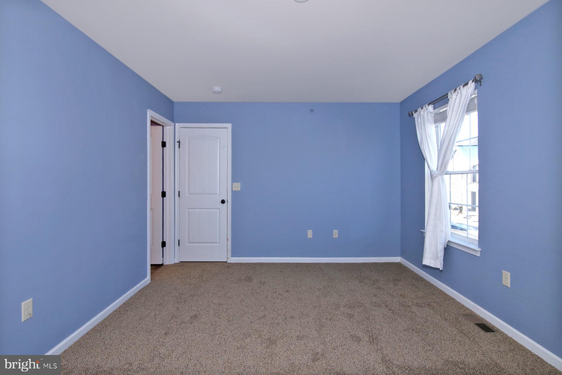 TRAIL SIDE - Residential