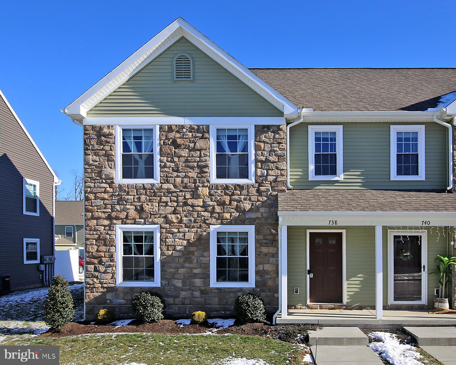 TRAIL SIDE - Residential