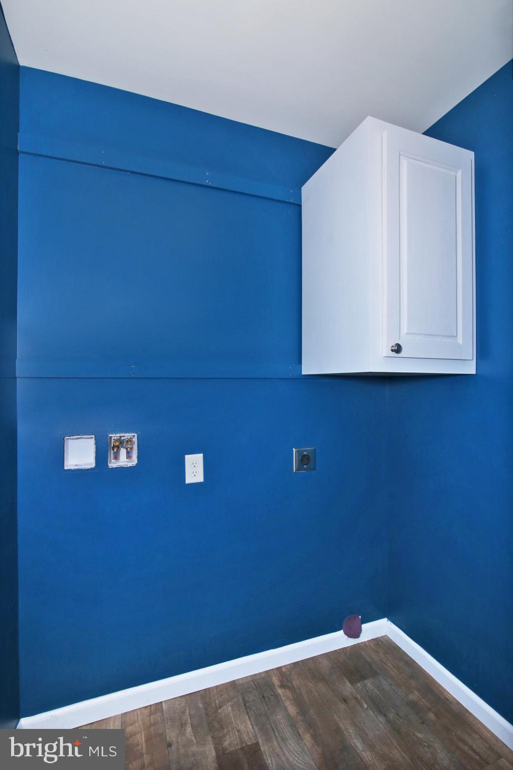 TRAIL SIDE - Residential