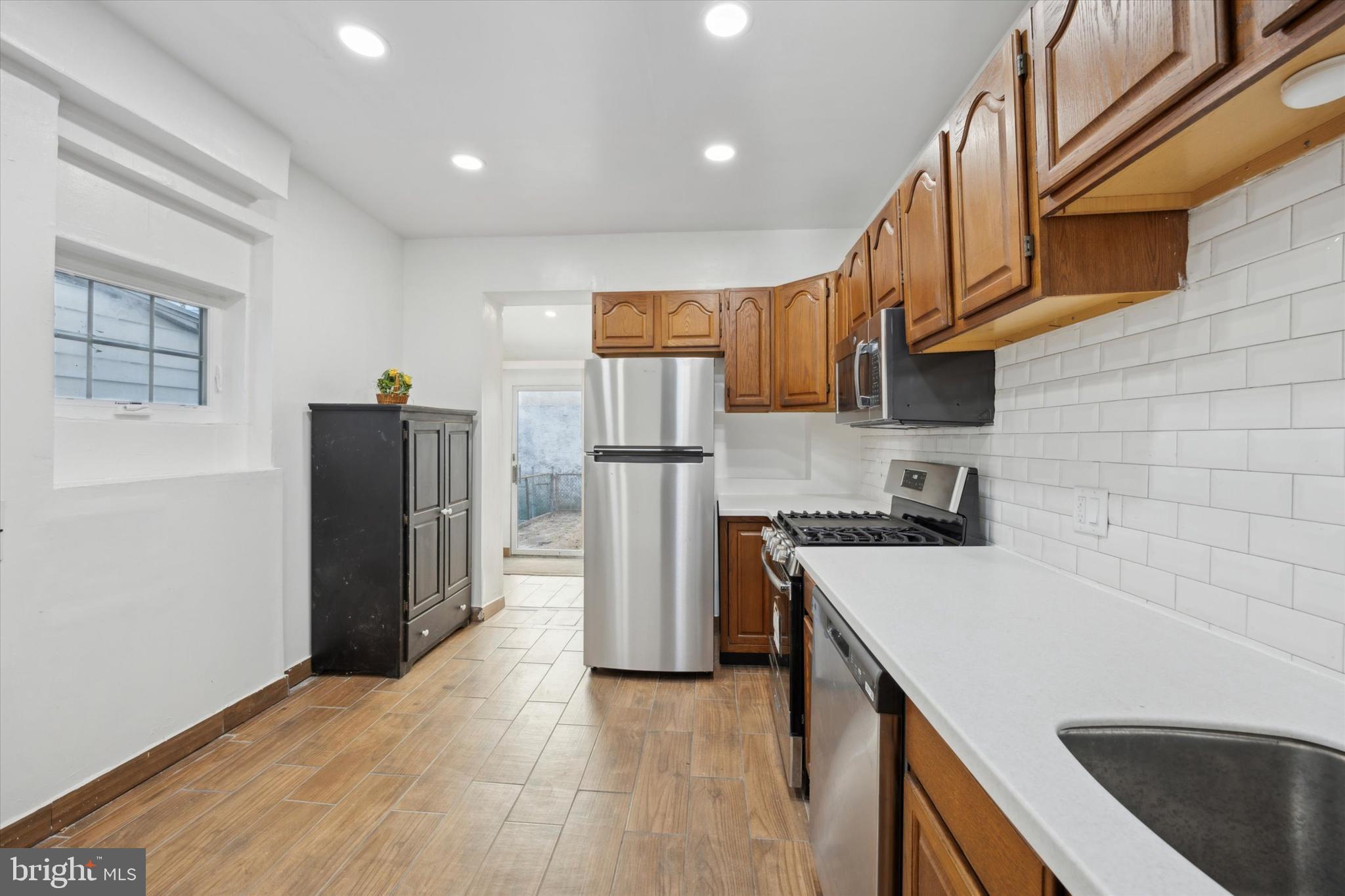 ROXBOROUGH - Residential