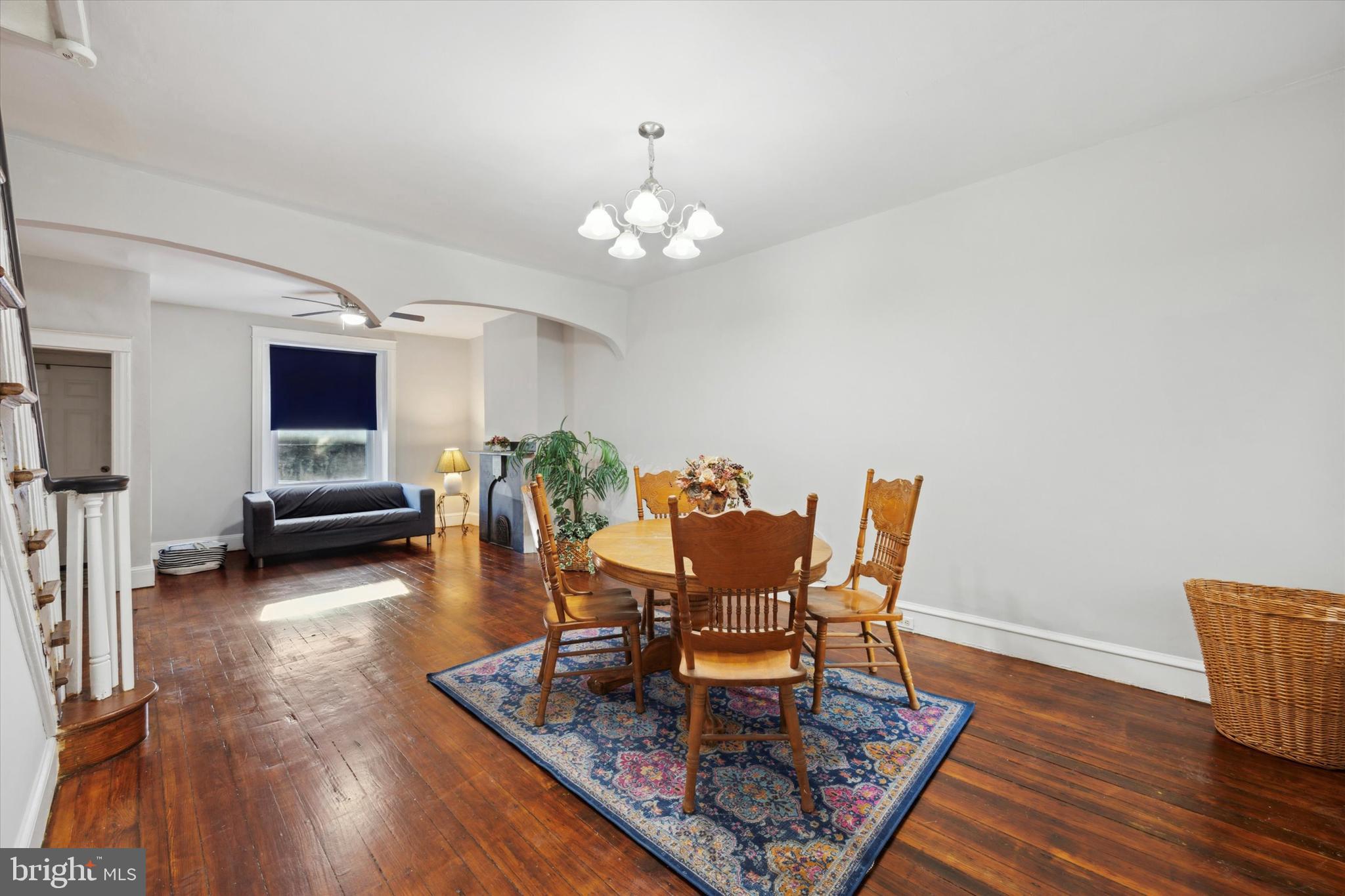 ROXBOROUGH - Residential