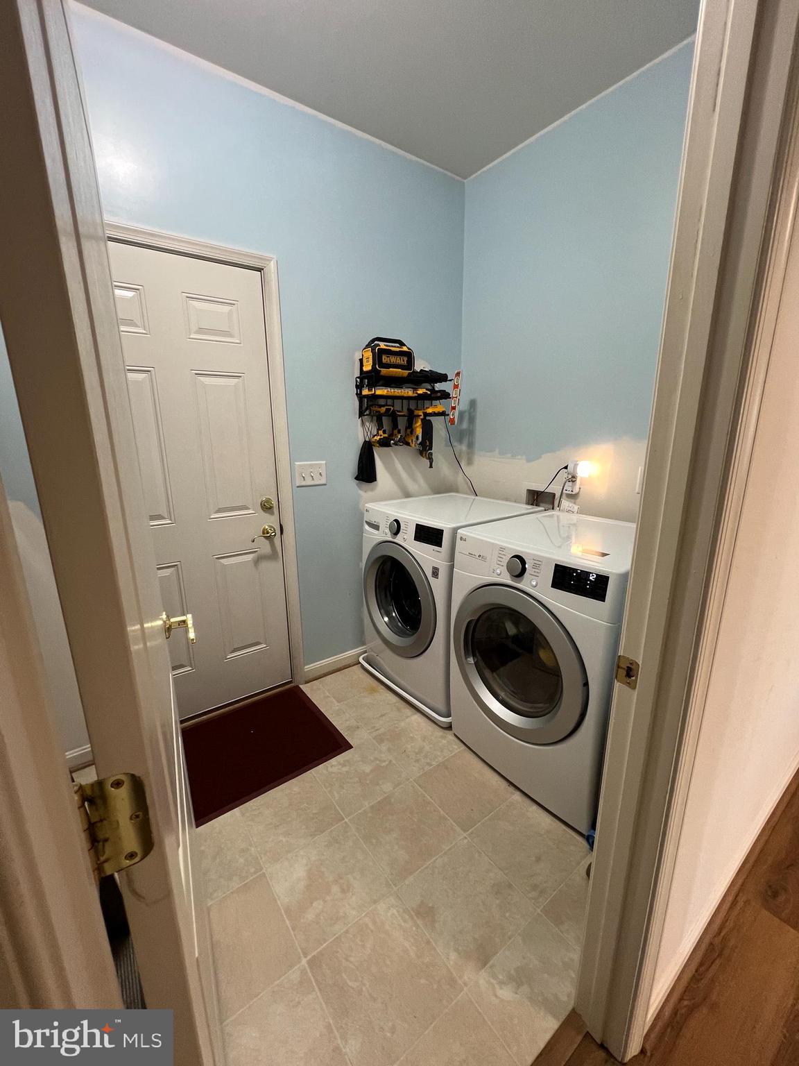 REDWOOD LAKES - Residential