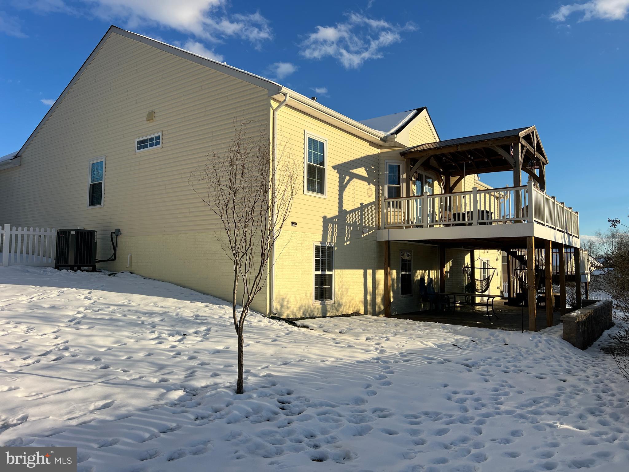 REDWOOD LAKES - Residential