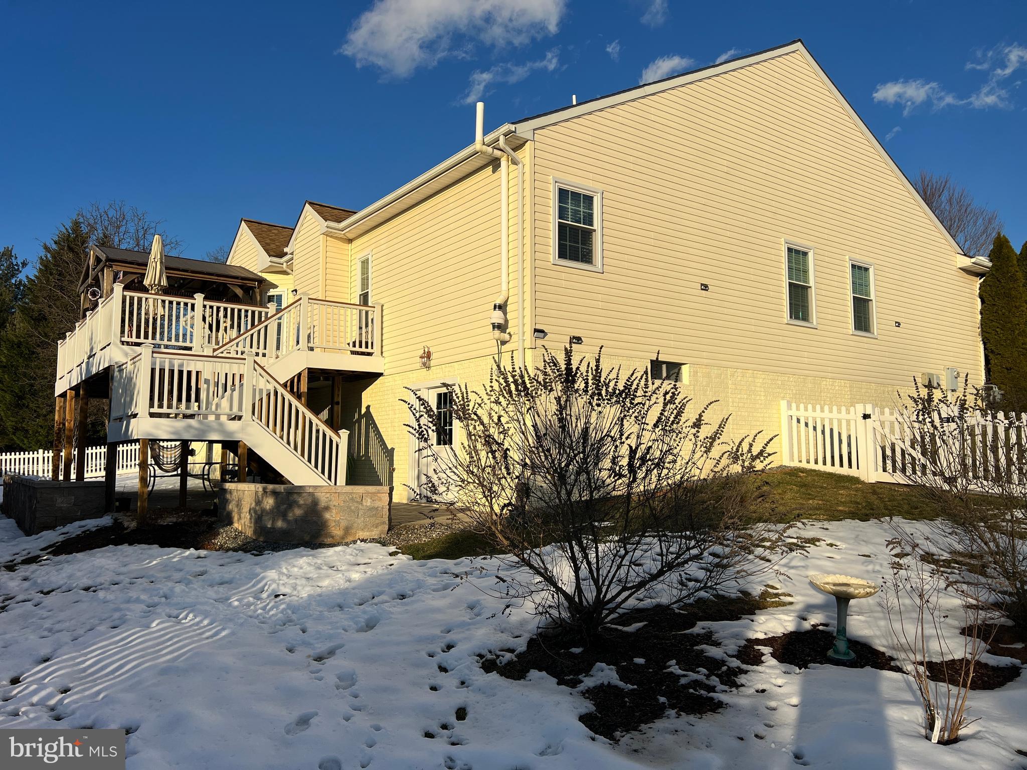 REDWOOD LAKES - Residential