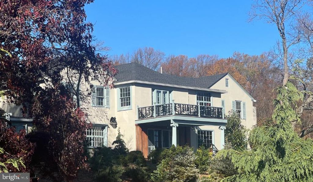 Photo of 1260 County Line Road, WAYNE, PA 19087 (MLS # PAMC2166830)