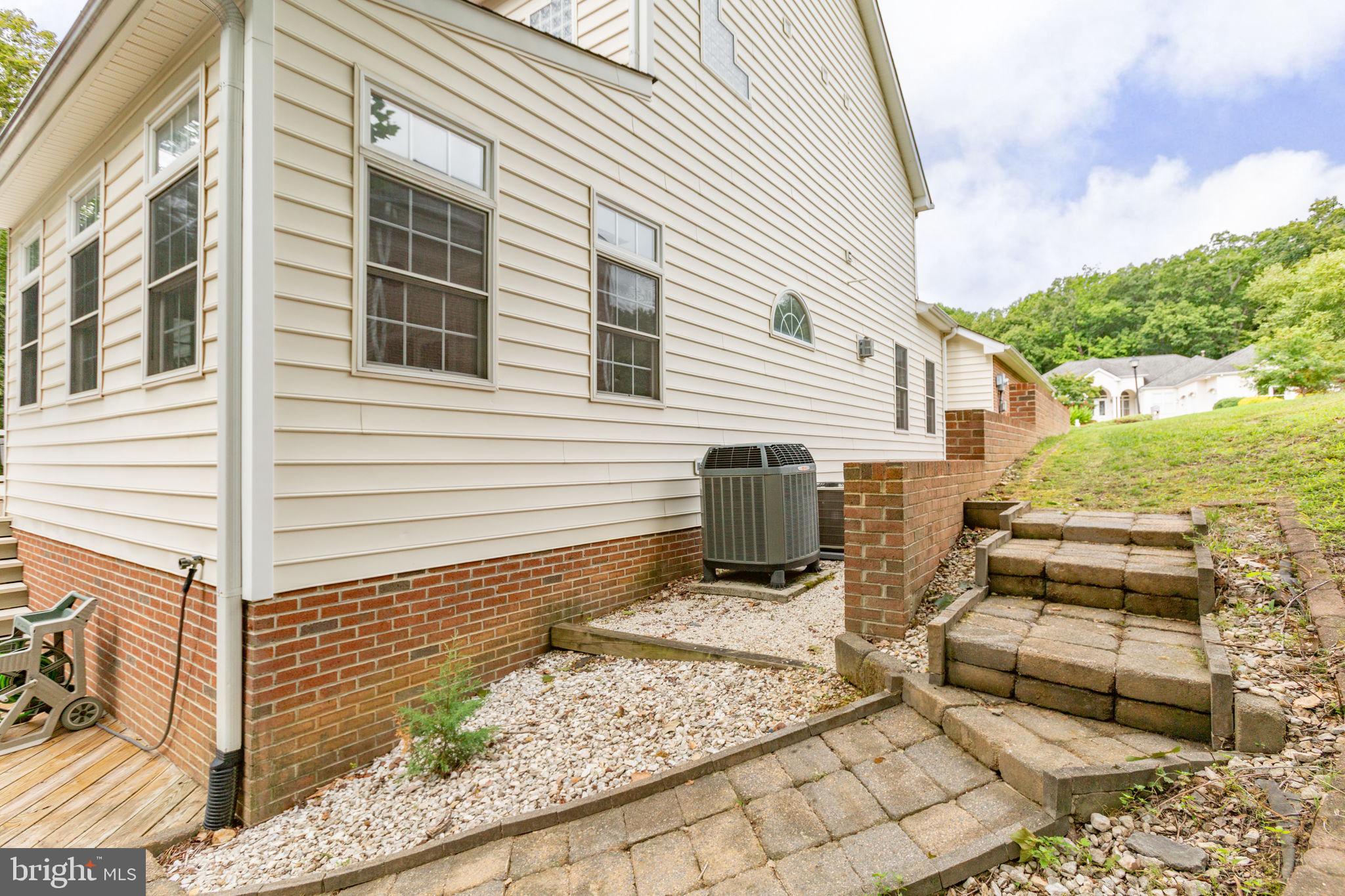 HILLS AT SNOWDEN - Residential