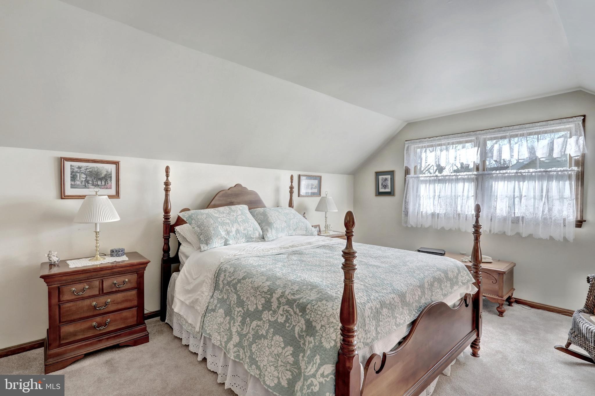BARRCREST - Residential