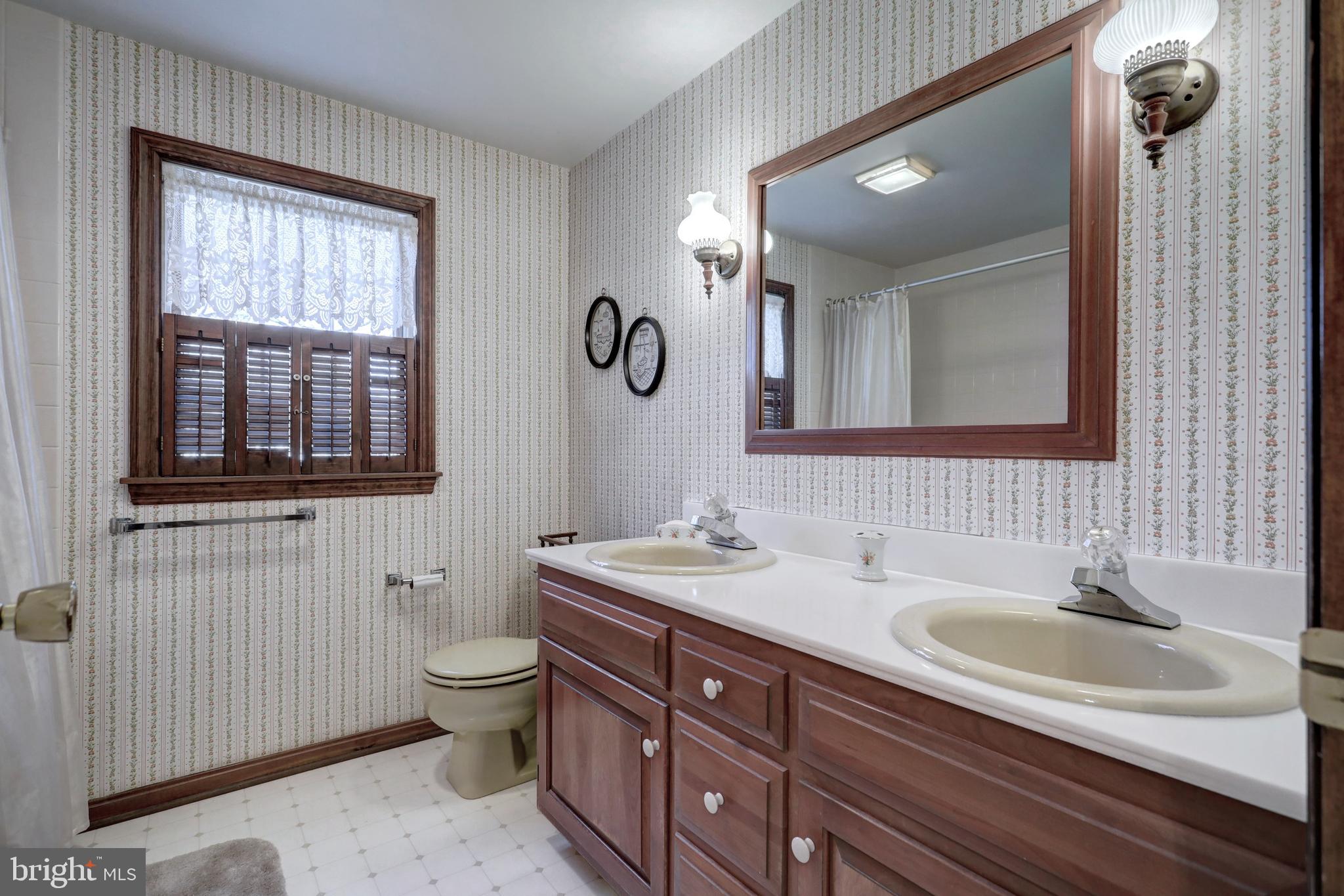 BARRCREST - Residential
