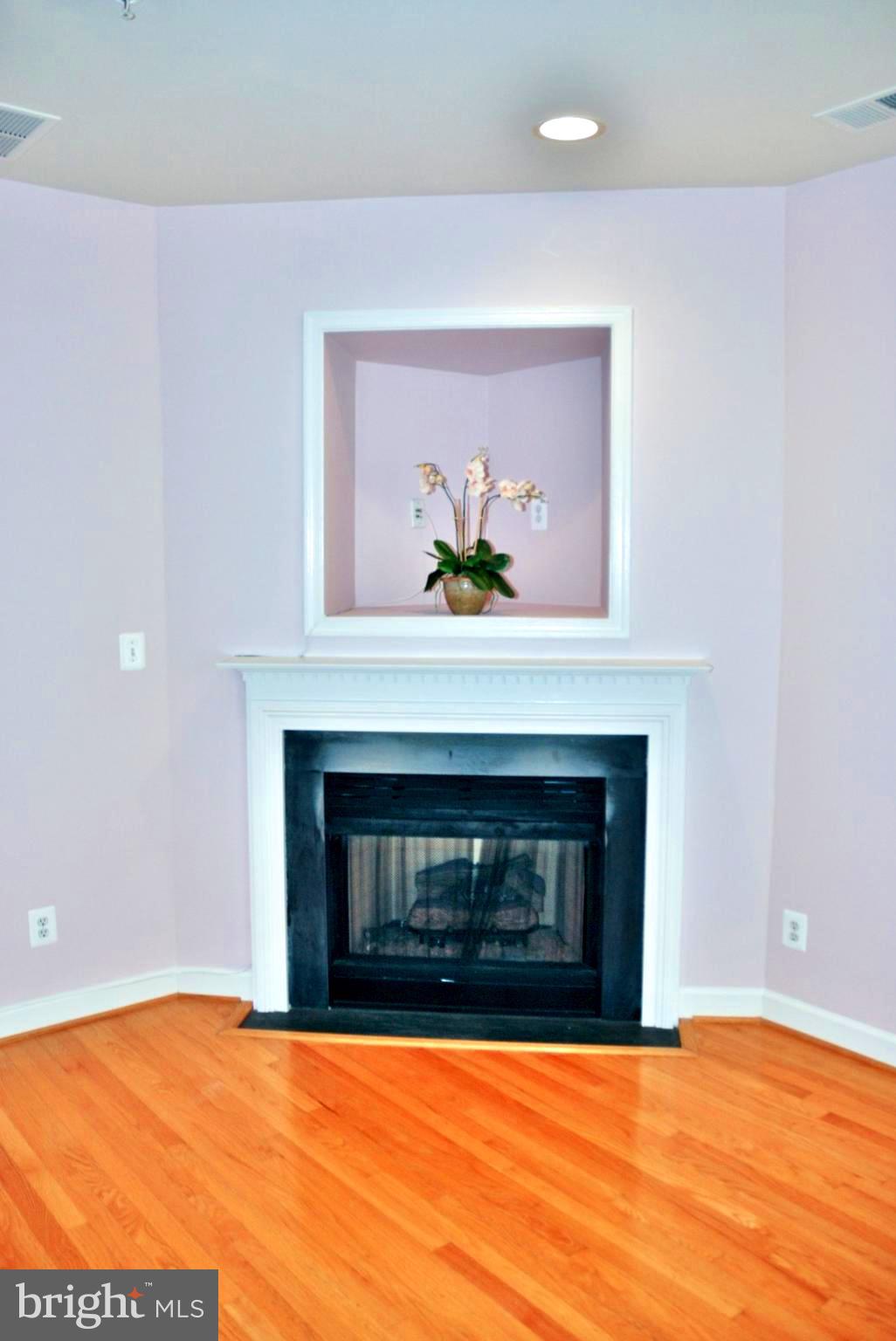 FALLSGROVE - Residential Lease