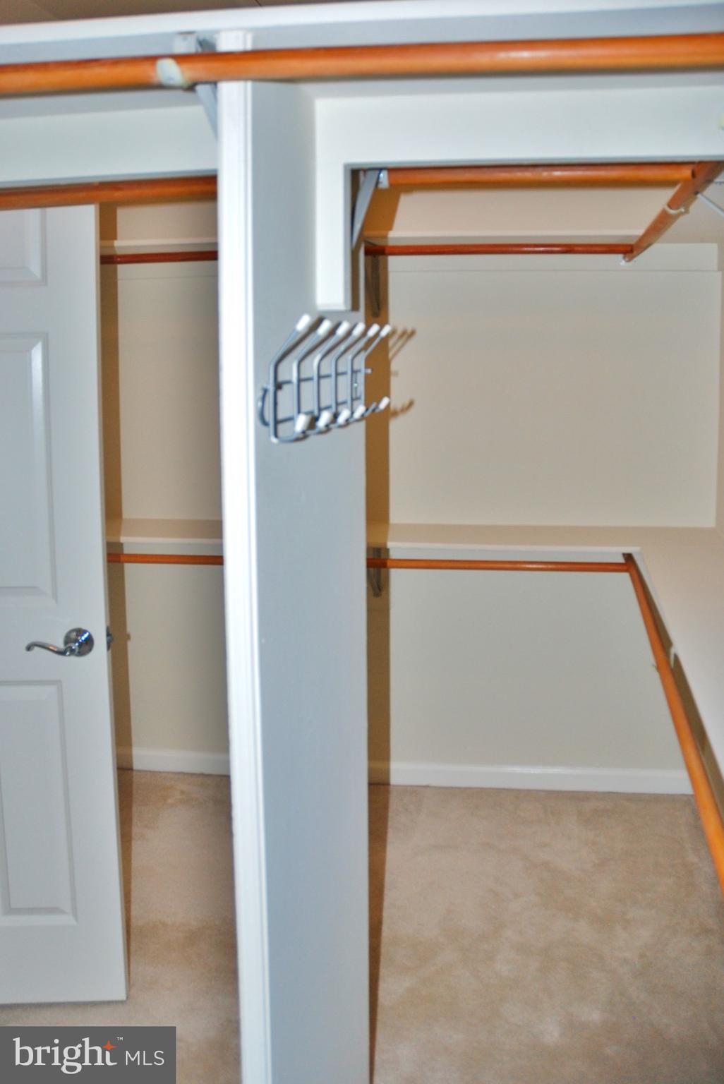 FALLSGROVE - Residential Lease