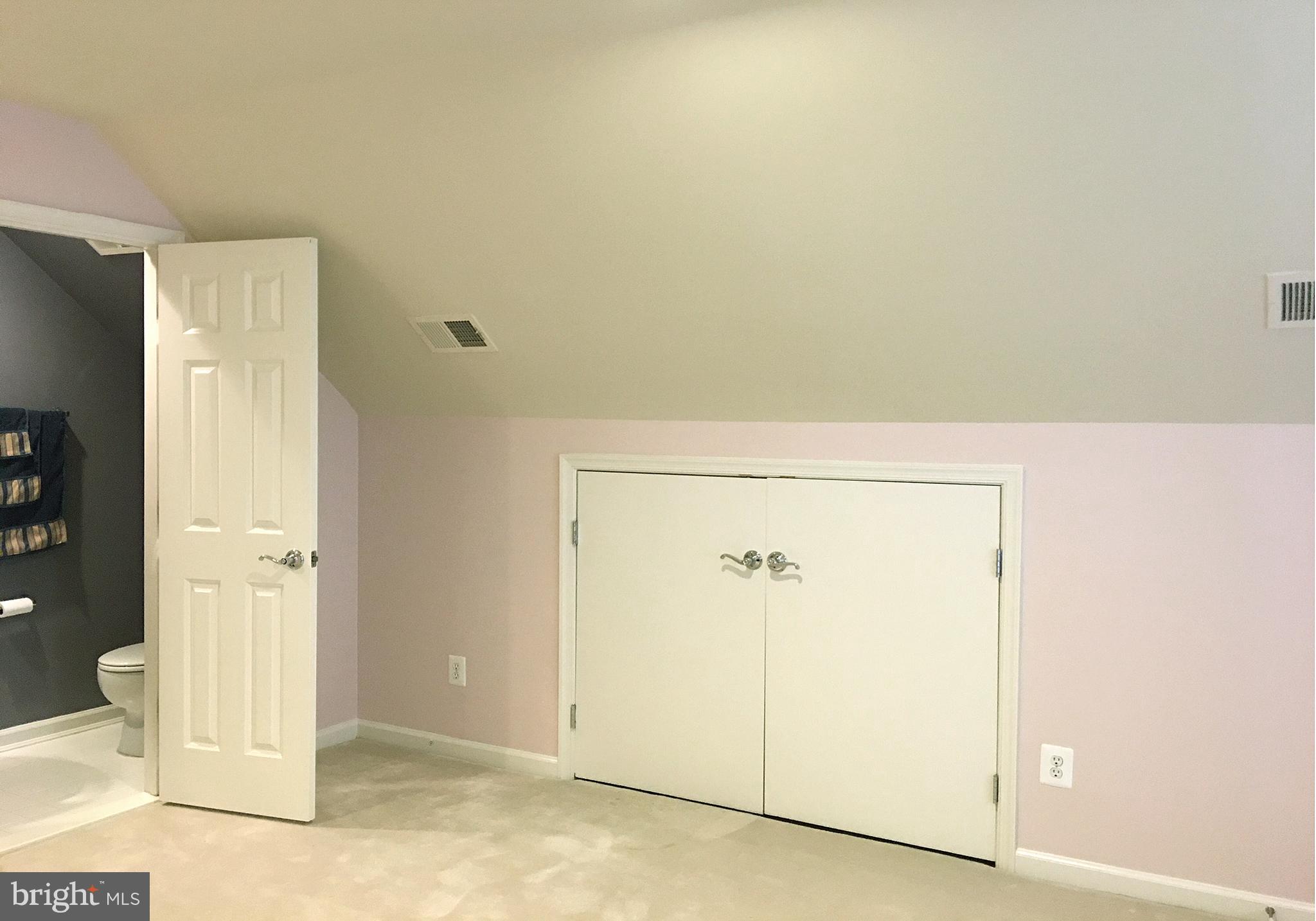 FALLSGROVE - Residential Lease