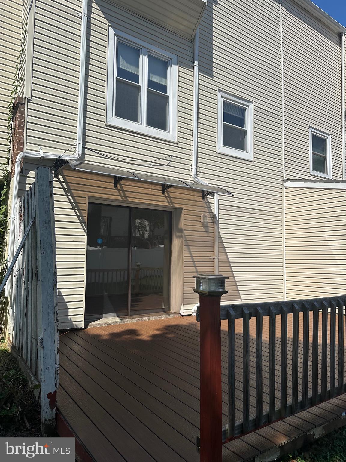 HAMLET MEWS - Residential Lease