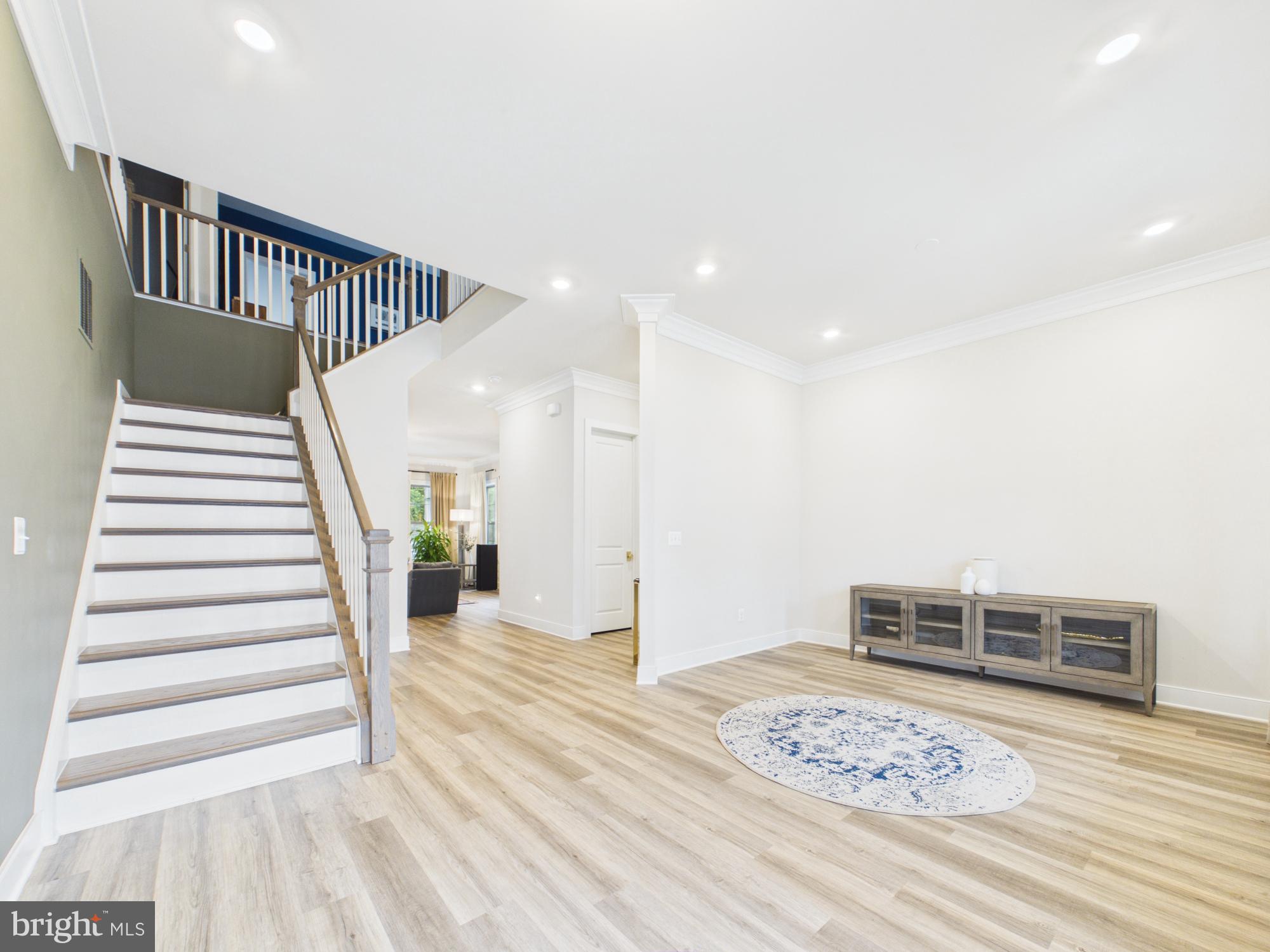 2907 HOME PLACE