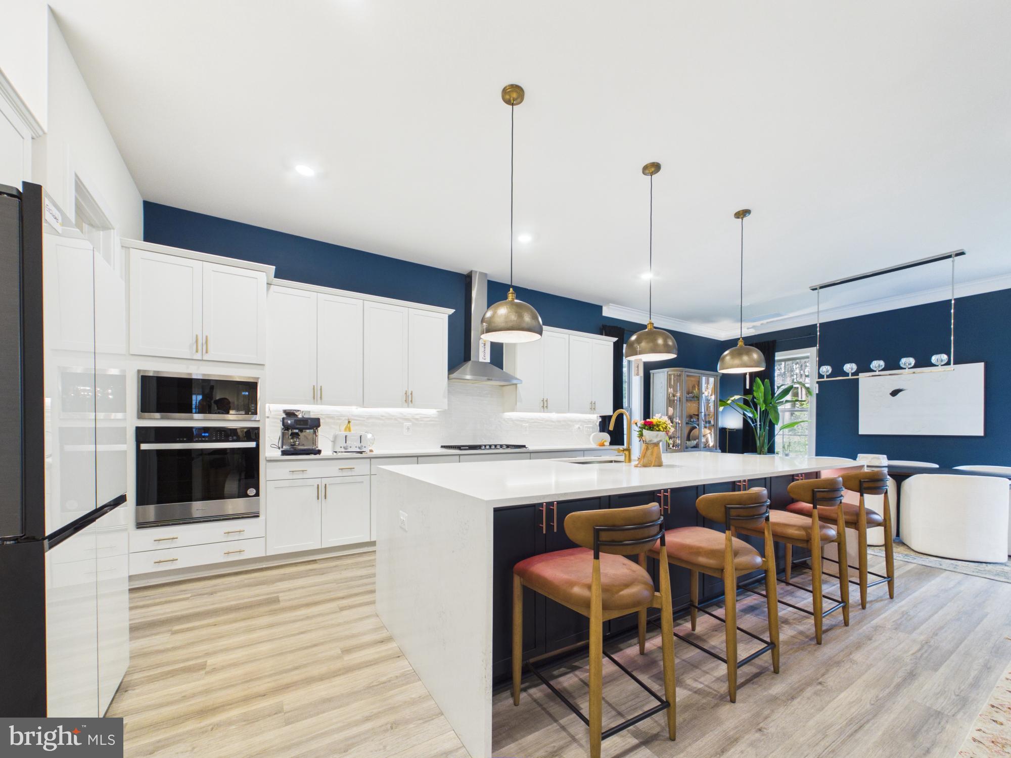 2907 HOME PLACE